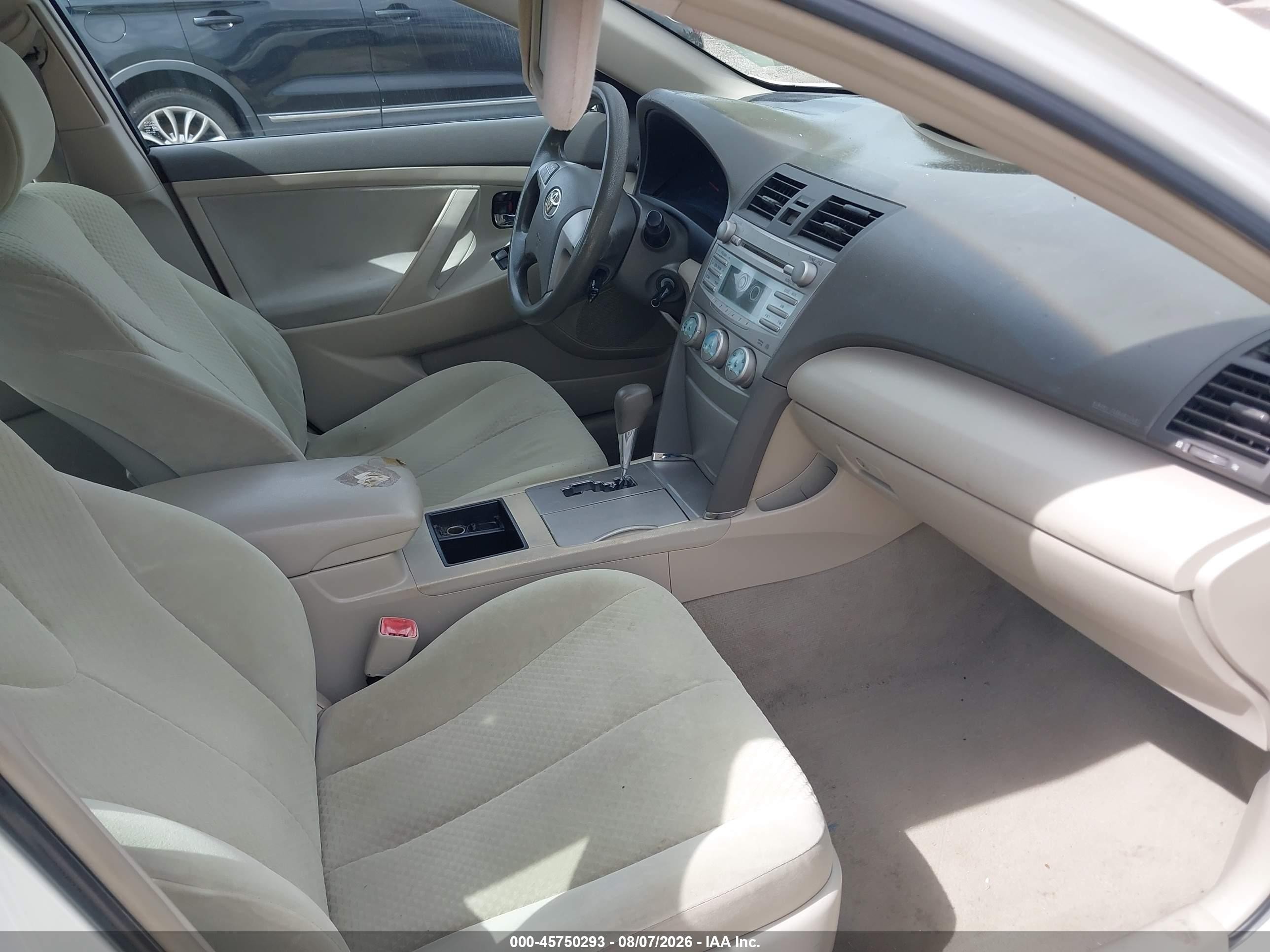 2007 Toyota Camry Le White vin: 4T1BE46K17U704782