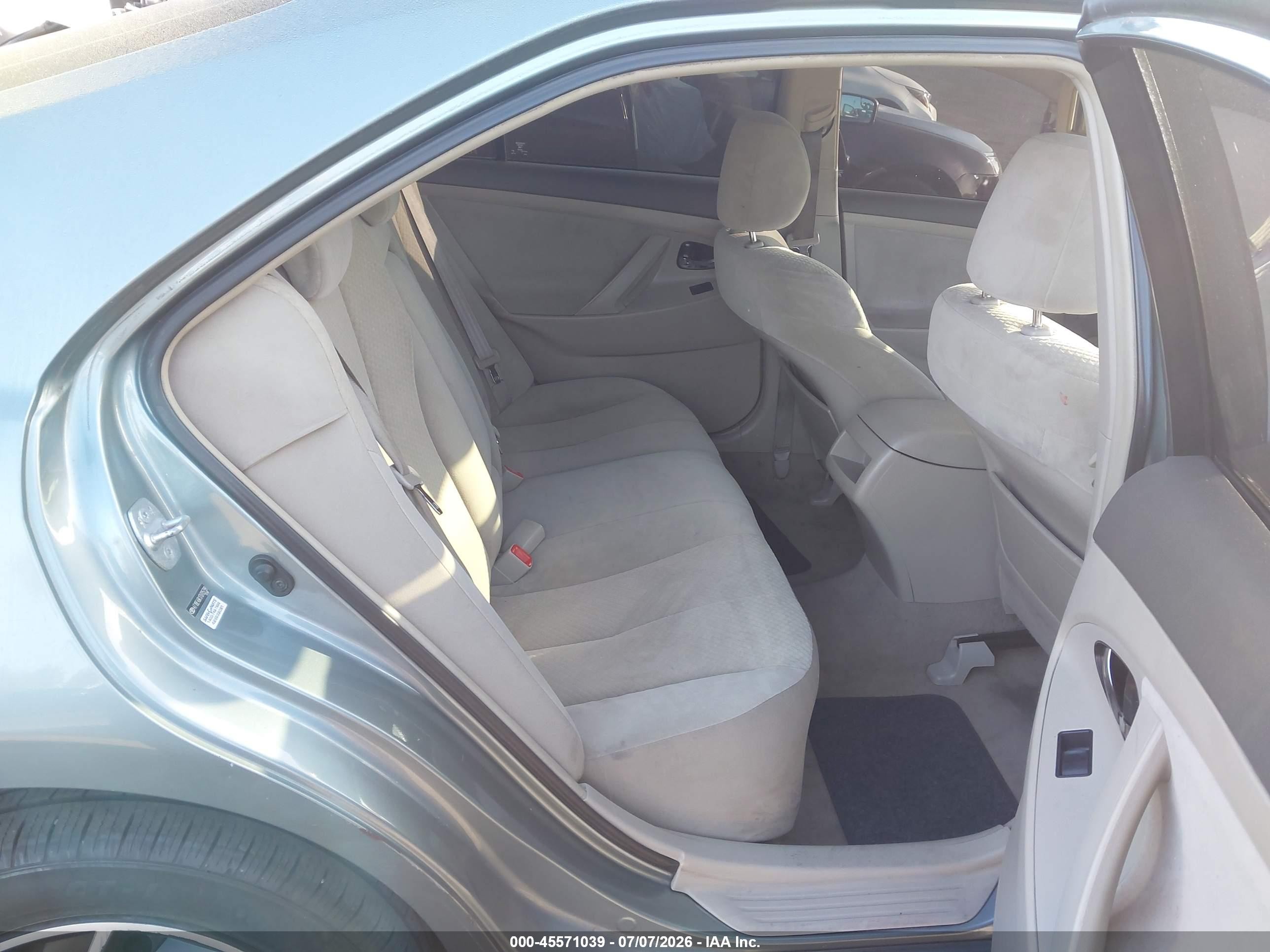 2007 Toyota Camry Le Green vin: 4T1BE46K17U705799