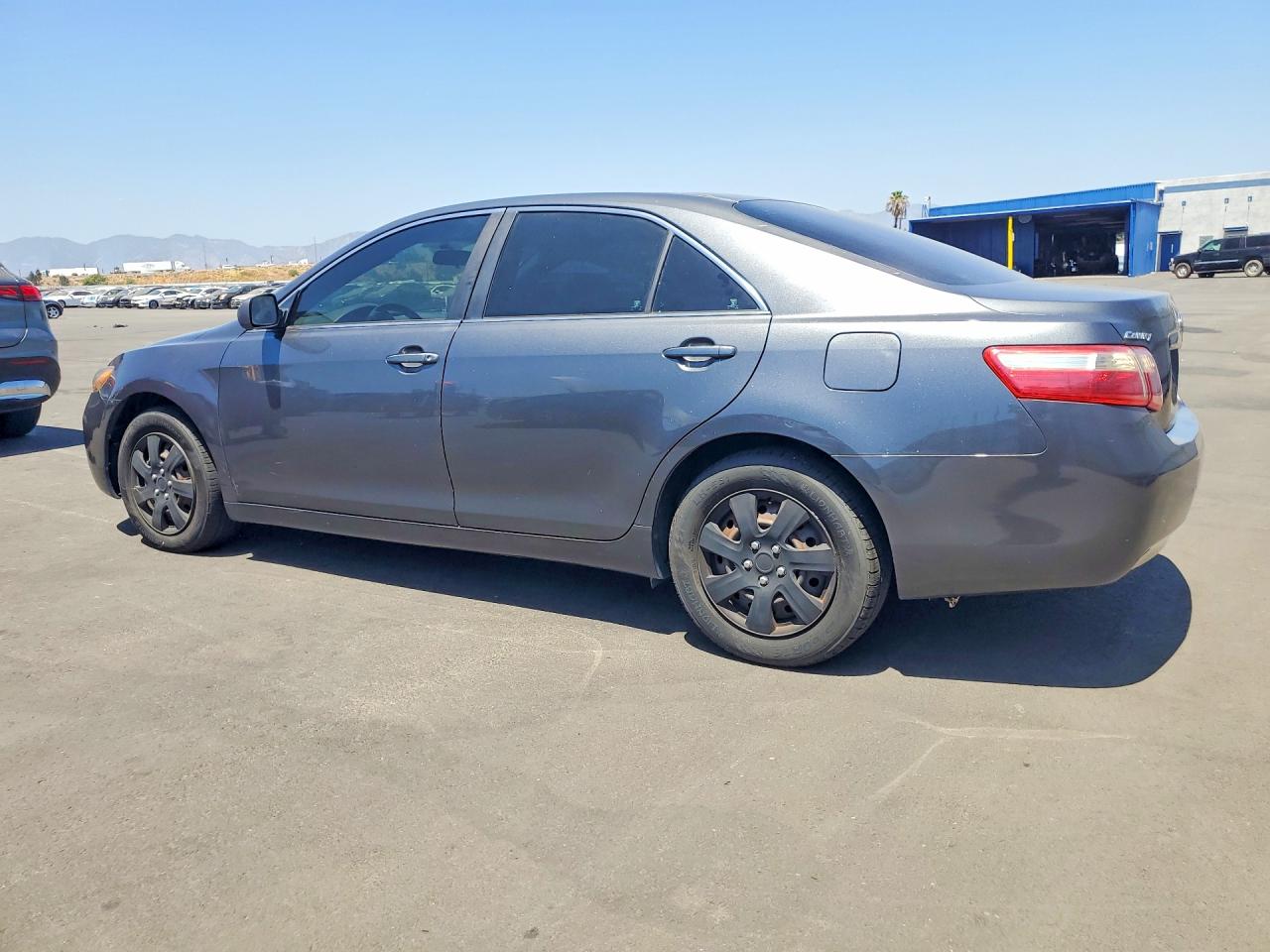 2007 Toyota Camry Le Charcoal vin: 4T1BE46K17U714521