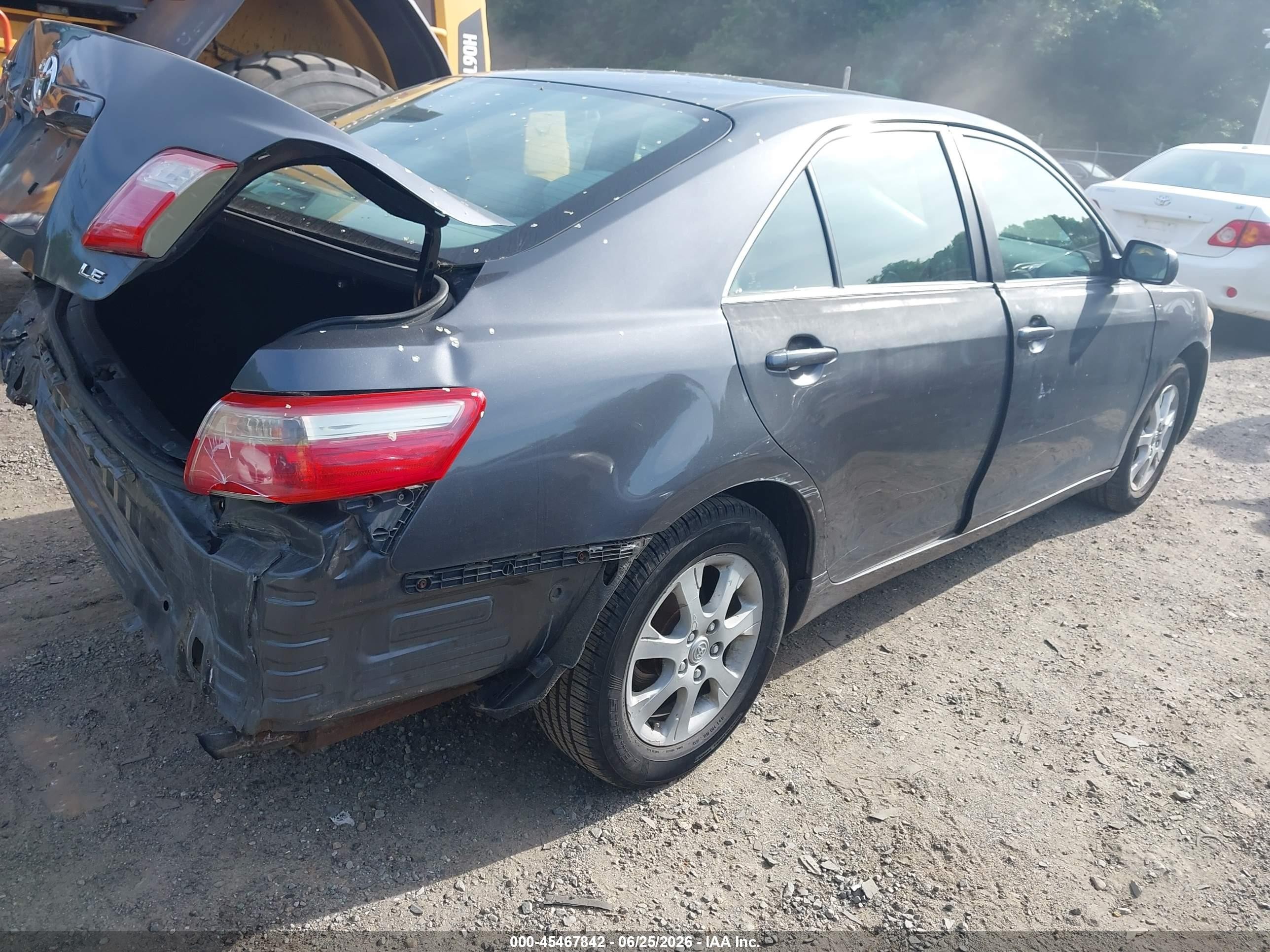 2008 Toyota Camry Le Gray vin: 4T1BE46K18U208107
