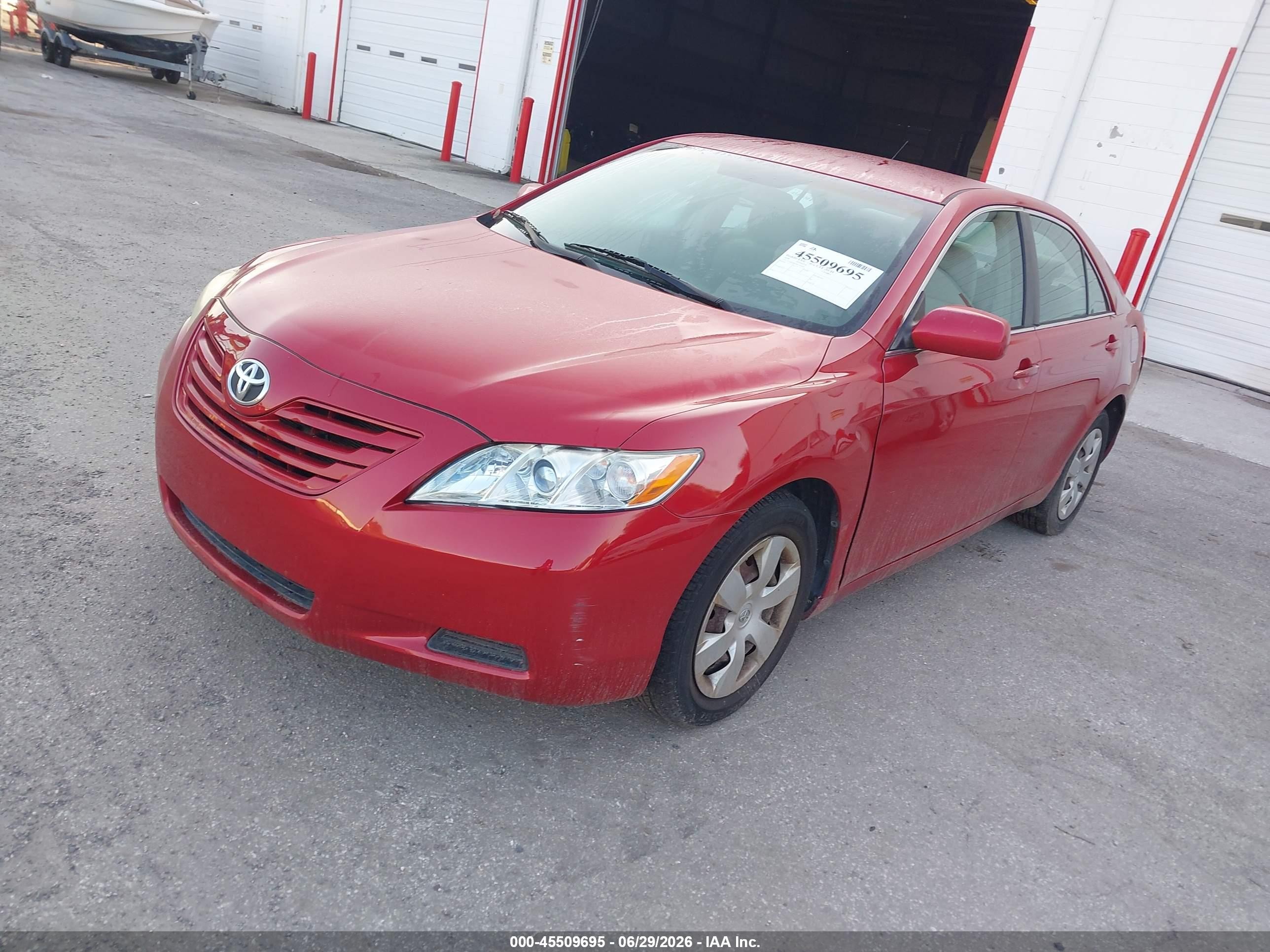 2008 Toyota Camry Le Red vin: 4T1BE46K18U226509