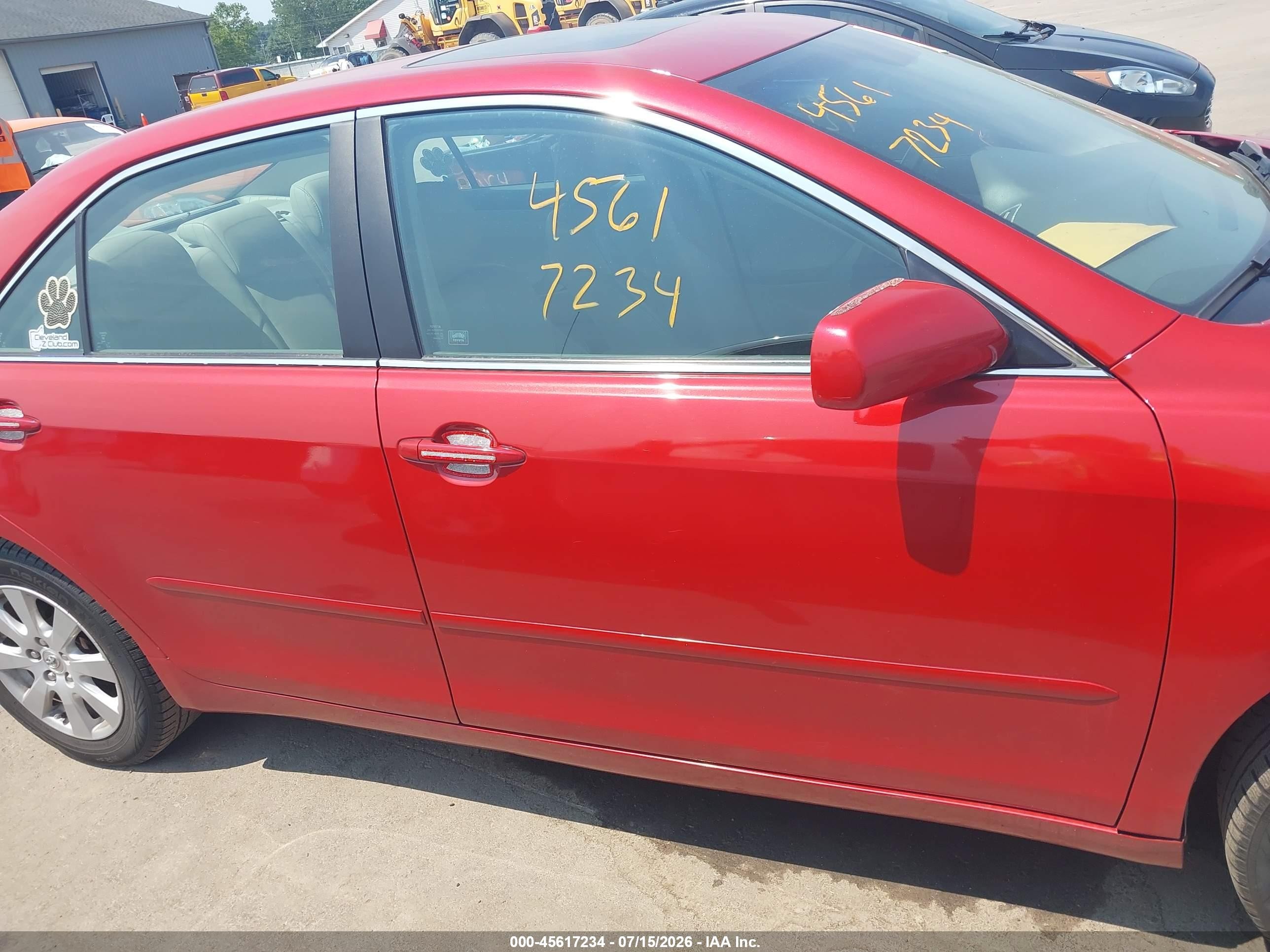 2008 Toyota Camry Xle Red vin: 4T1BE46K18U236232