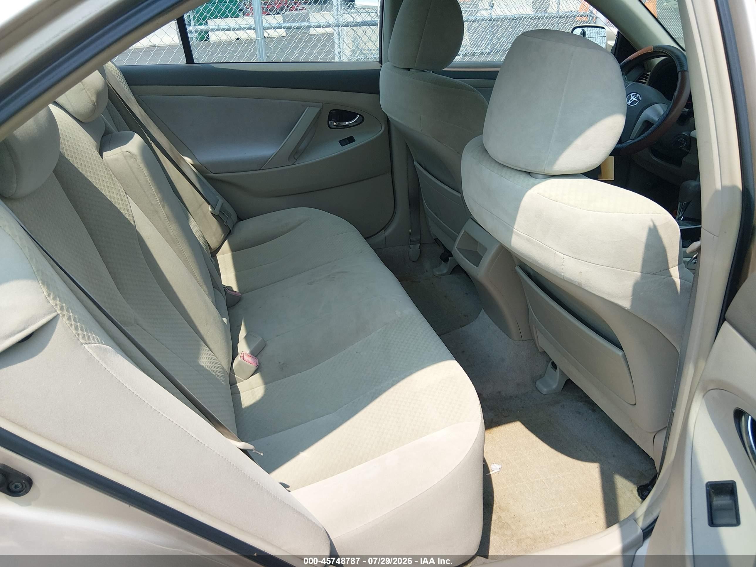 2008 Toyota Camry Le White vin: 4T1BE46K18U236523