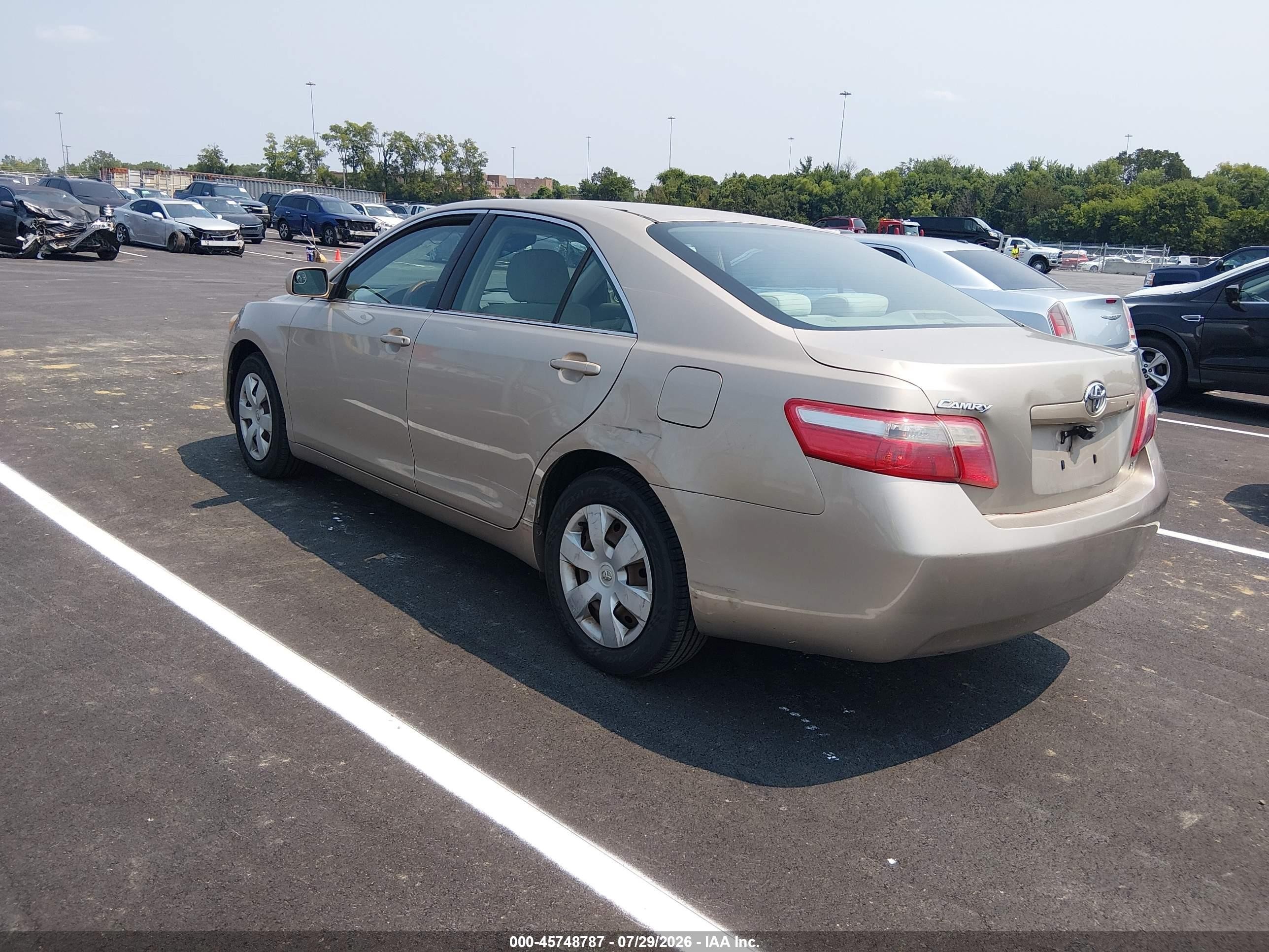 2008 Toyota Camry Le White vin: 4T1BE46K18U236523