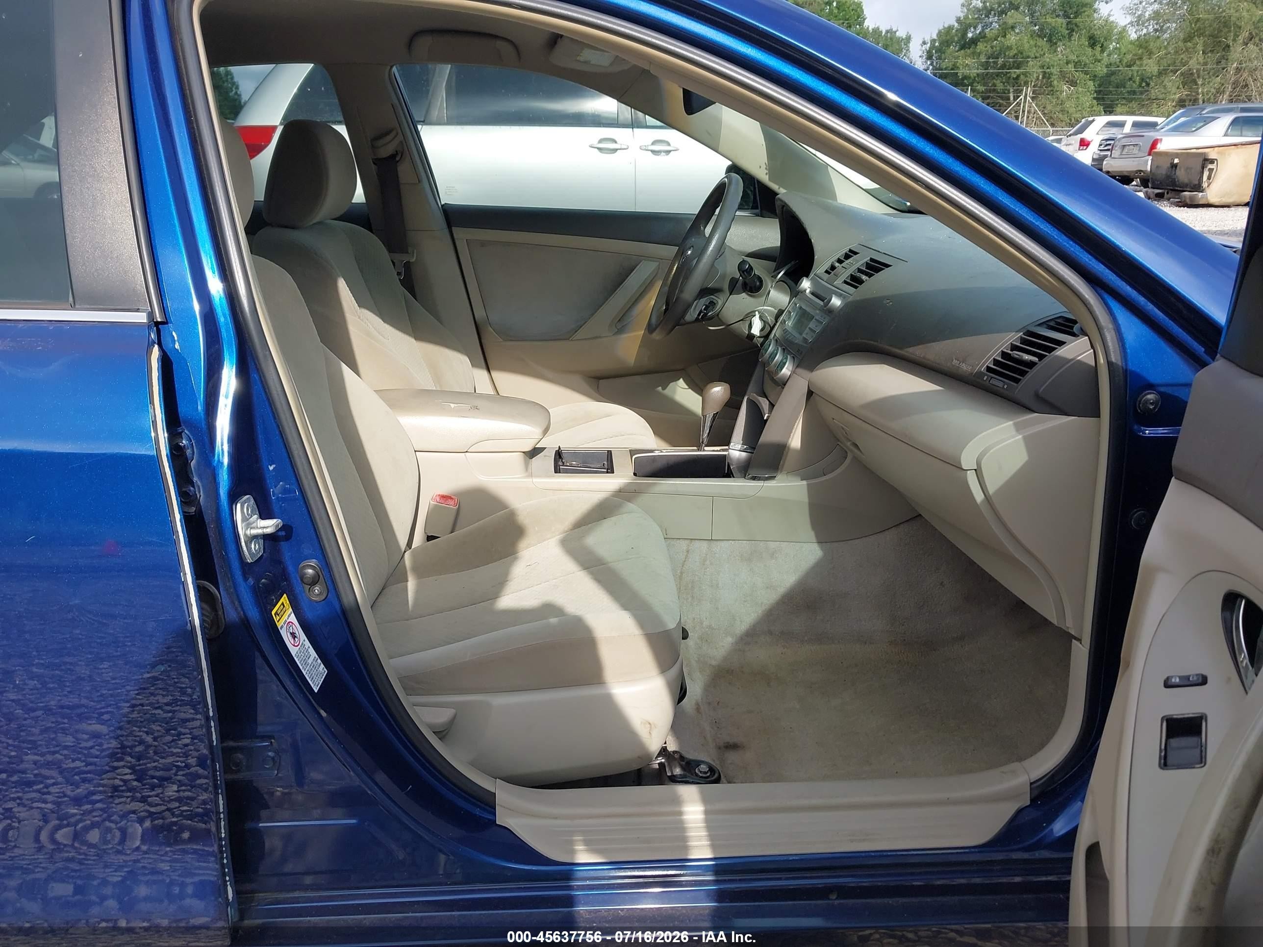 2008 Toyota Camry Le Blue vin: 4T1BE46K18U237722