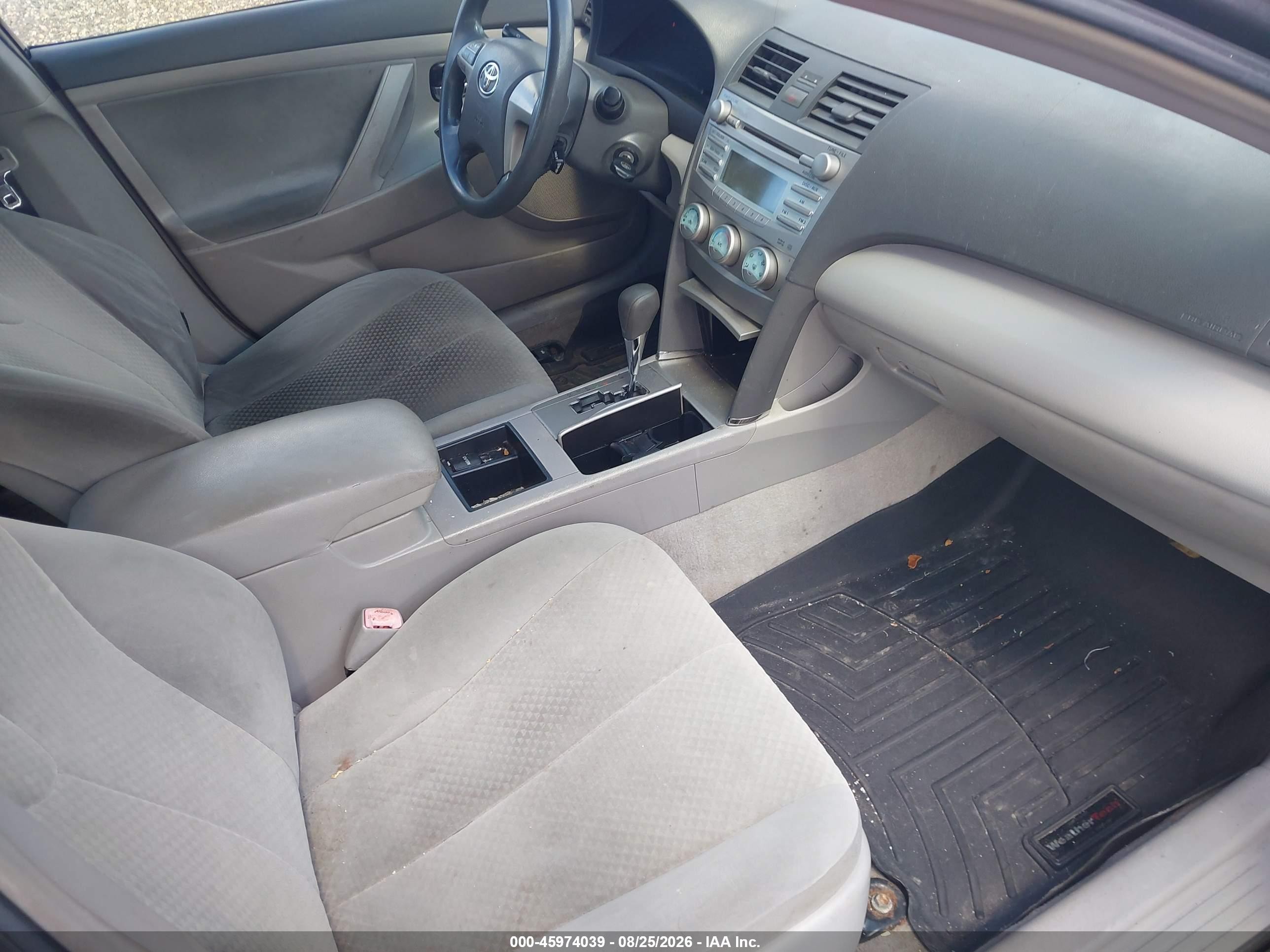 2008 Toyota Camry Le Серый vin: 4T1BE46K18U258845