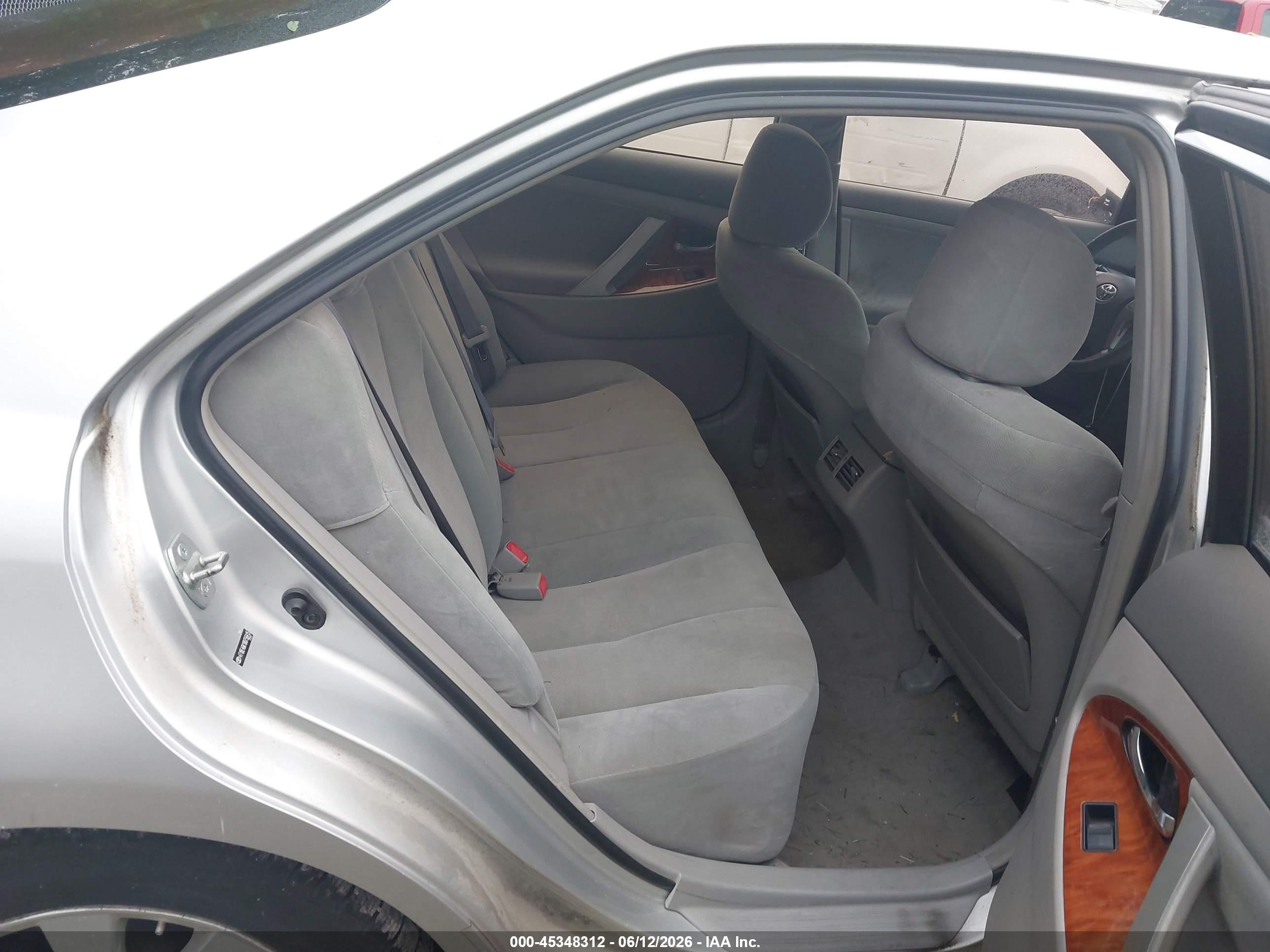2008 Toyota Camry Xle Silver vin: 4T1BE46K18U756415