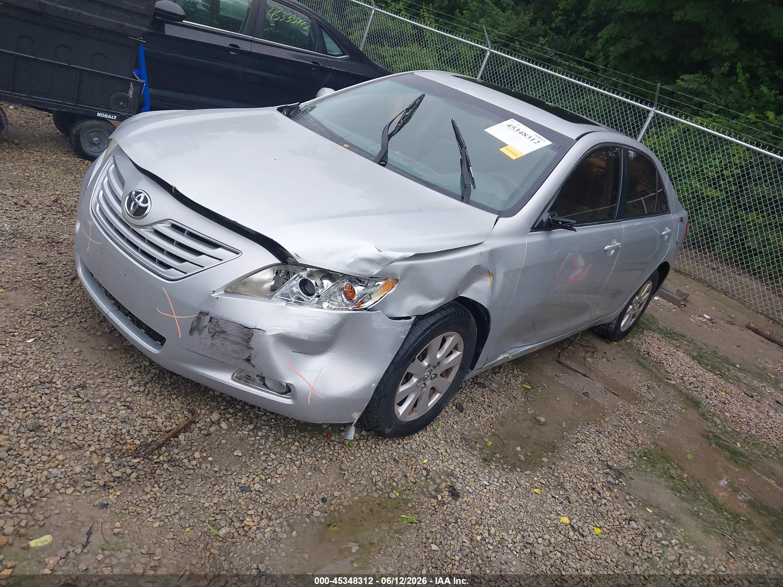 2008 Toyota Camry Xle Silver vin: 4T1BE46K18U756415