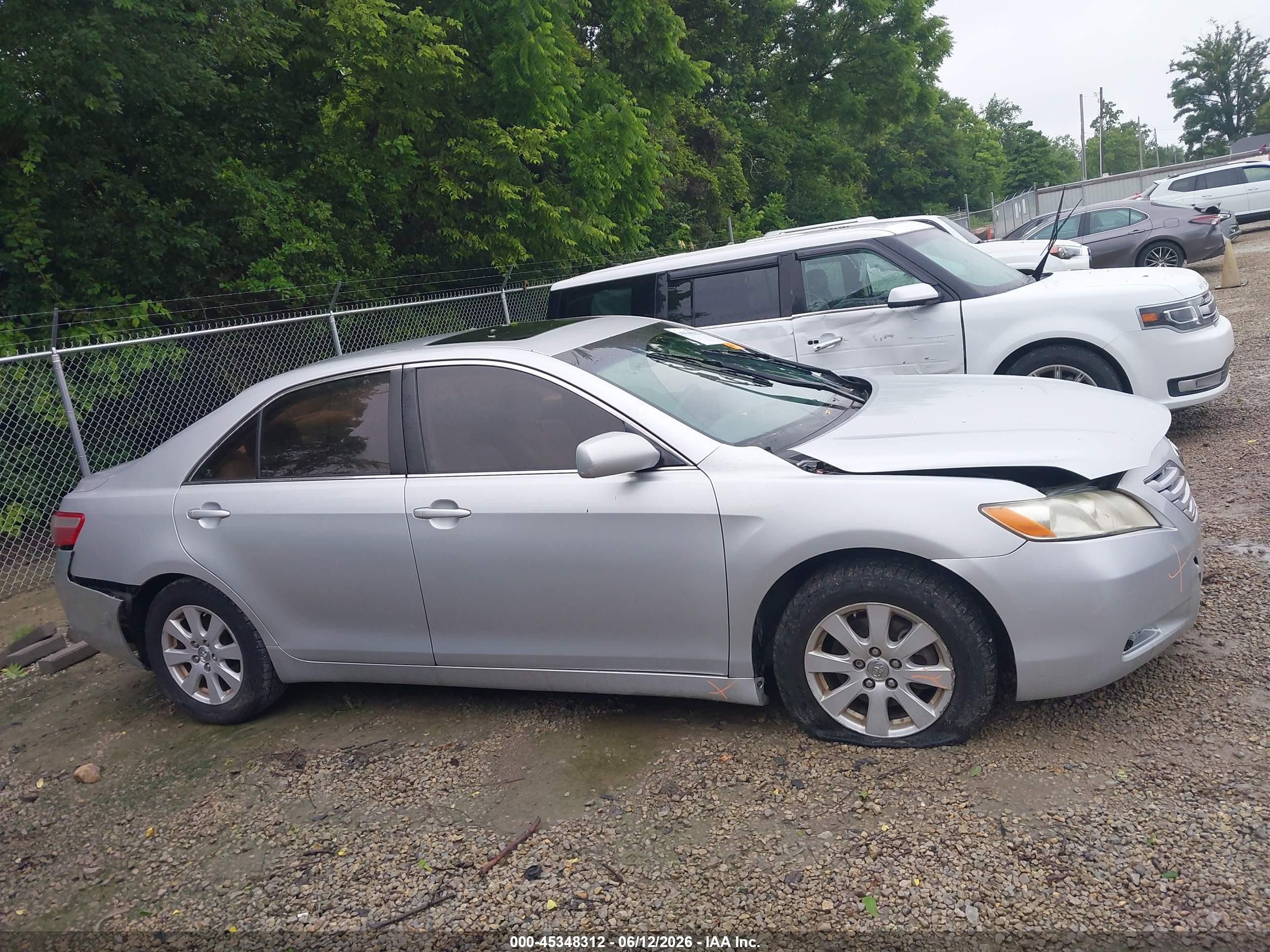 2008 Toyota Camry Xle Silver vin: 4T1BE46K18U756415
