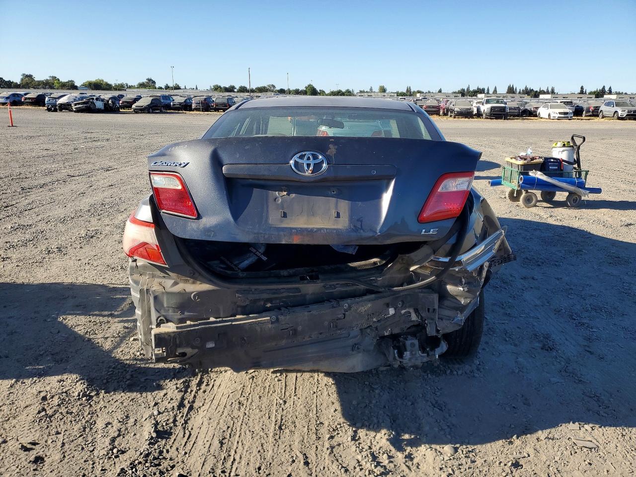 2008 Toyota Camry Le Gray vin: 4T1BE46K18U757435