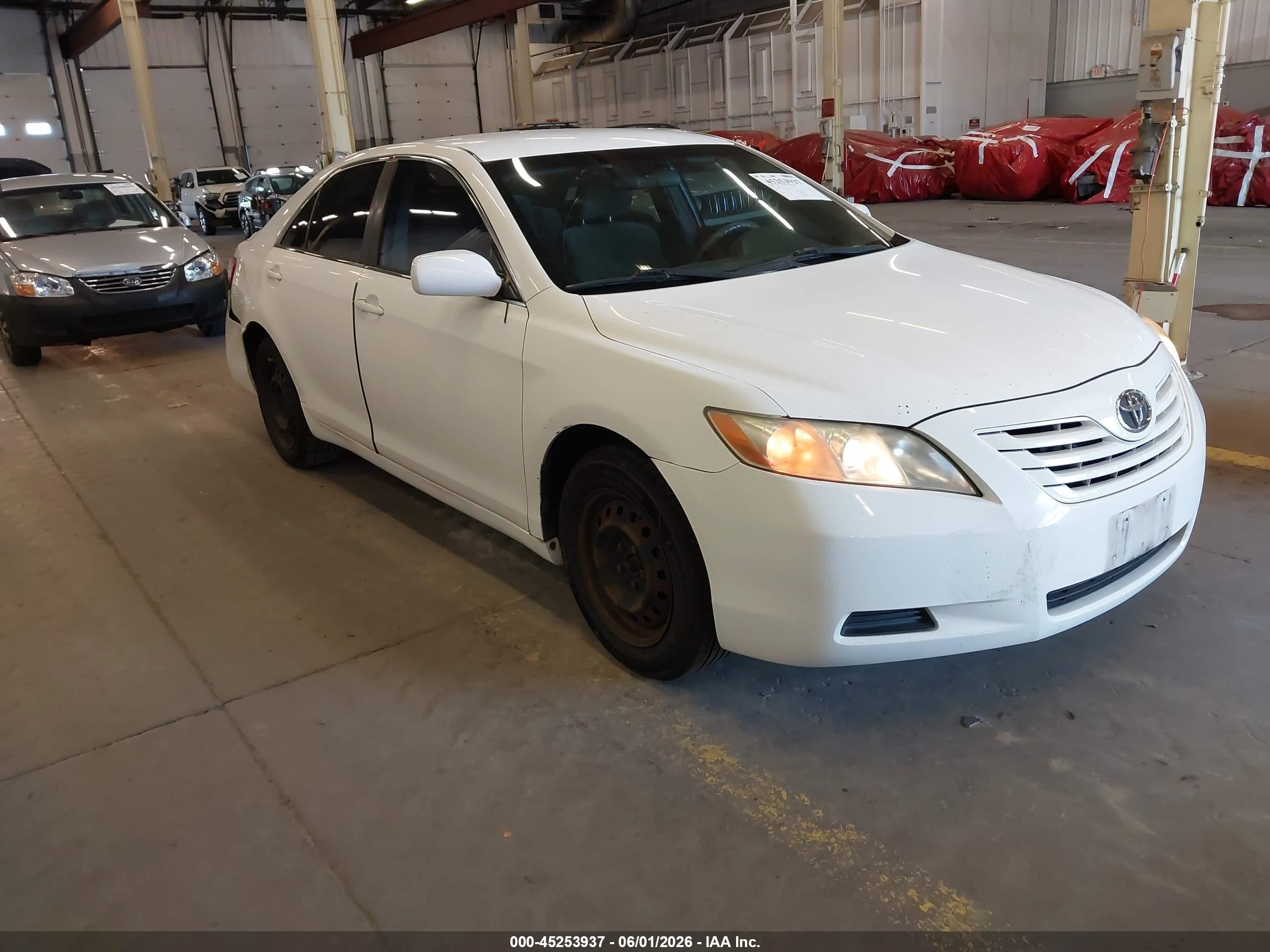 2008 Toyota Camry Le White vin: 4T1BE46K18U786935