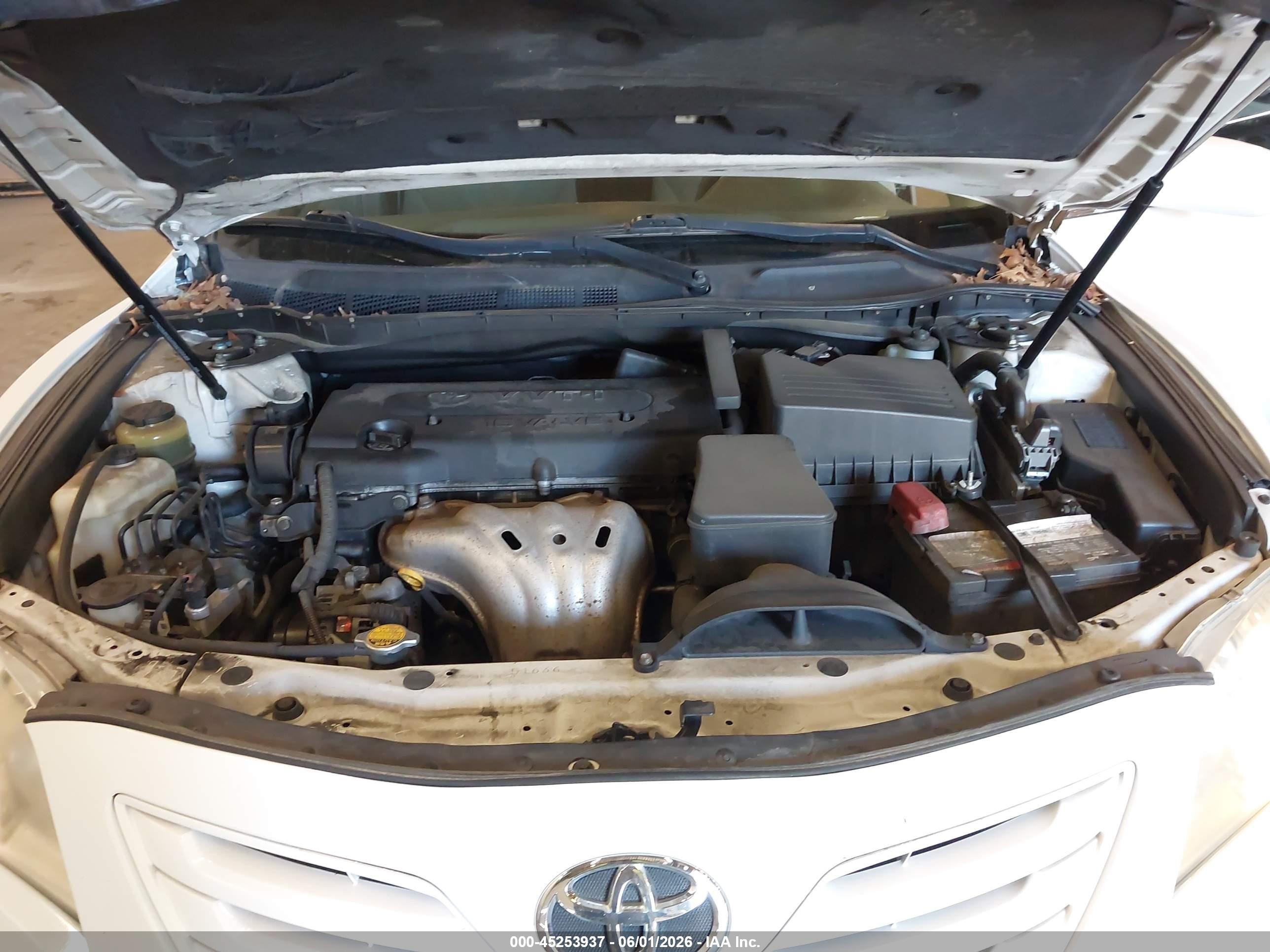 2008 Toyota Camry Le White vin: 4T1BE46K18U786935
