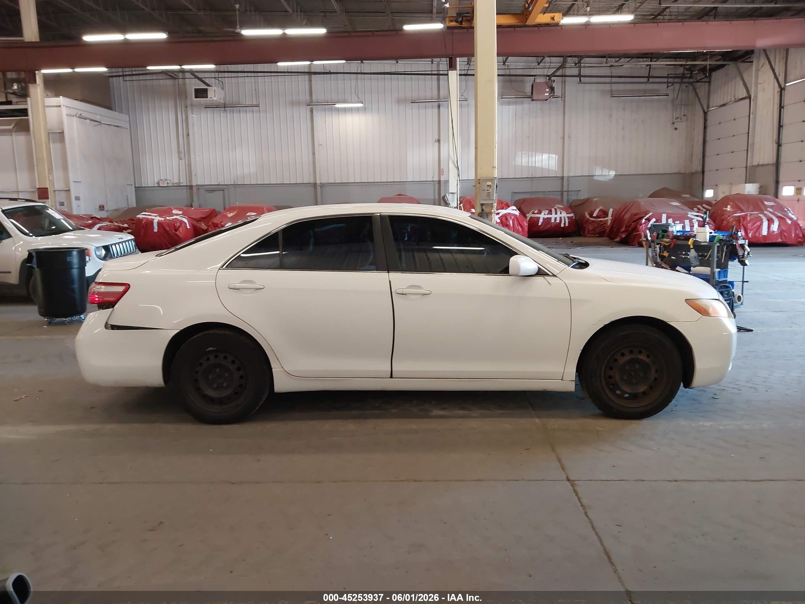 2008 Toyota Camry Le White vin: 4T1BE46K18U786935