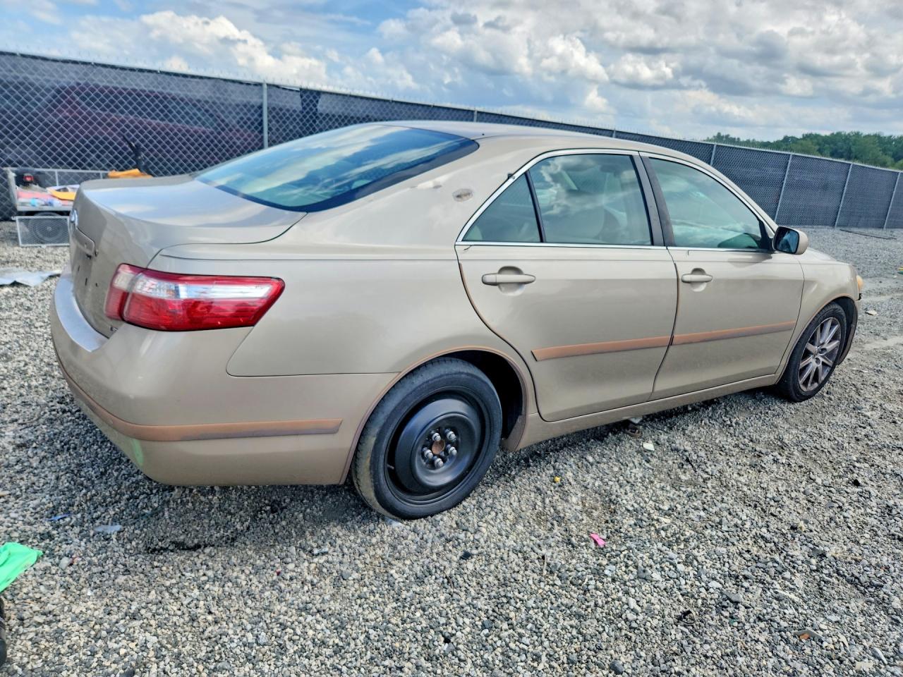 2009 Toyota Camry Le Tan vin: 4T1BE46K19U304983