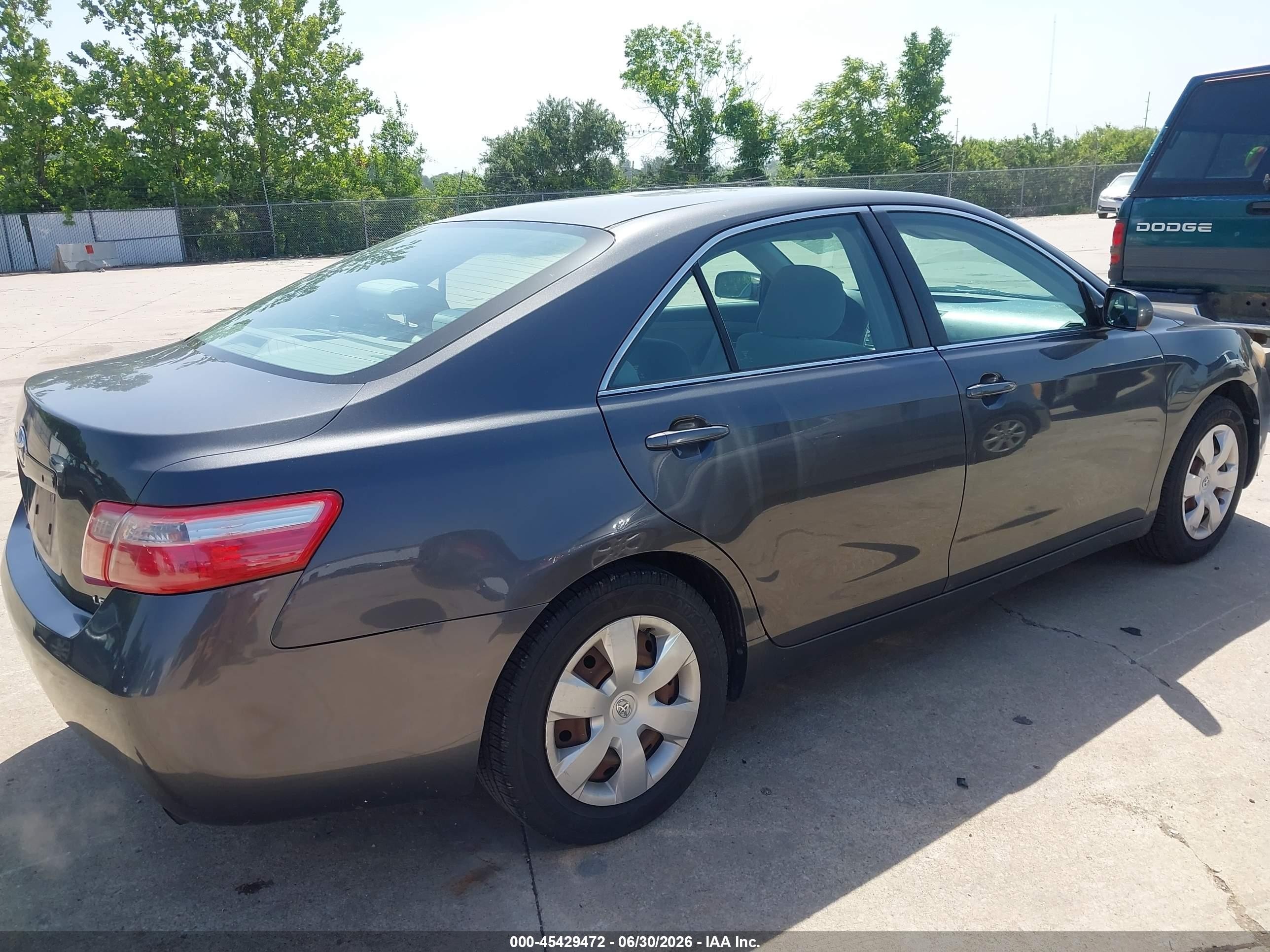 2009 Toyota Camry Le Gray vin: 4T1BE46K19U315837