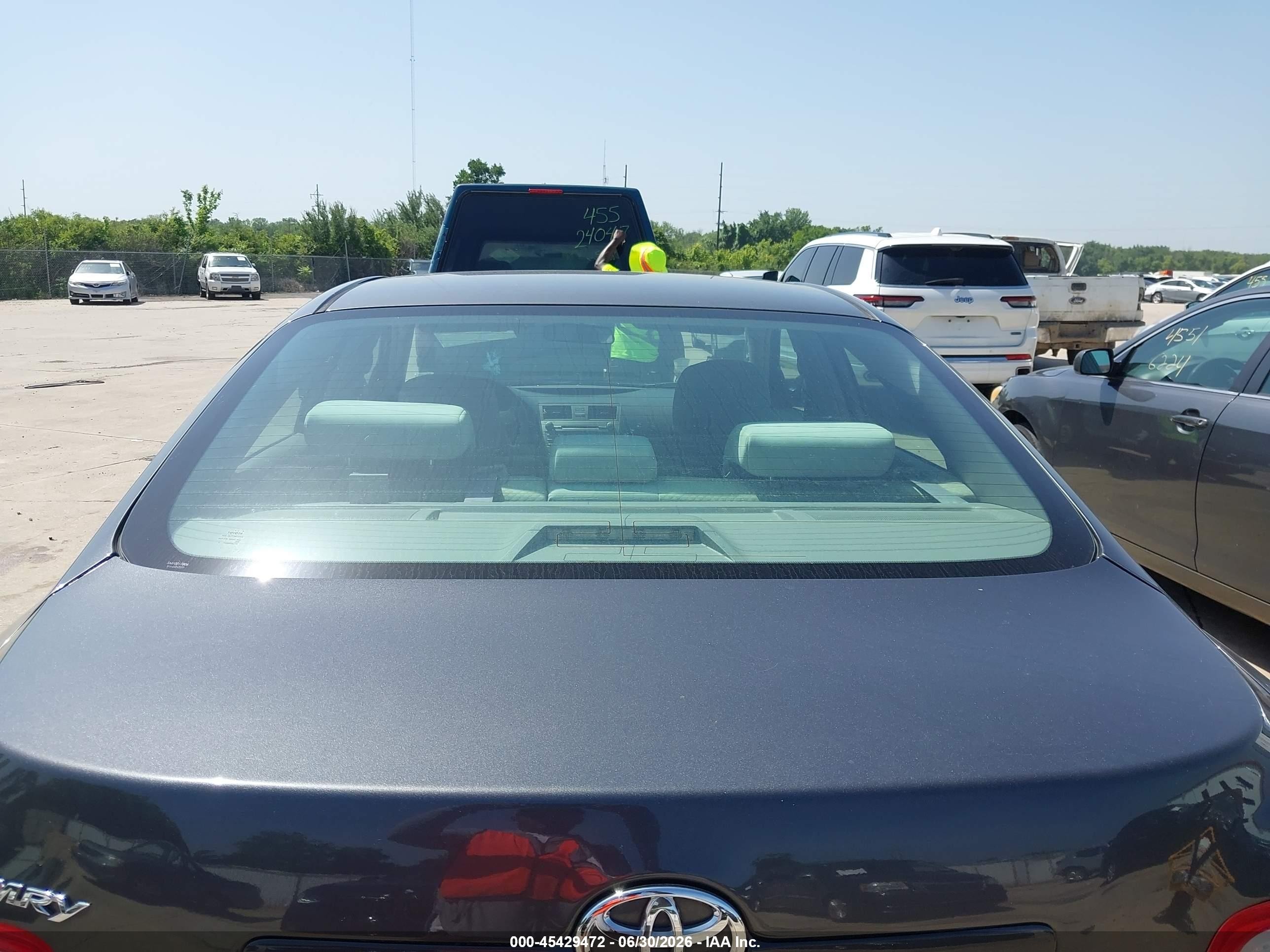 2009 Toyota Camry Le Gray vin: 4T1BE46K19U315837