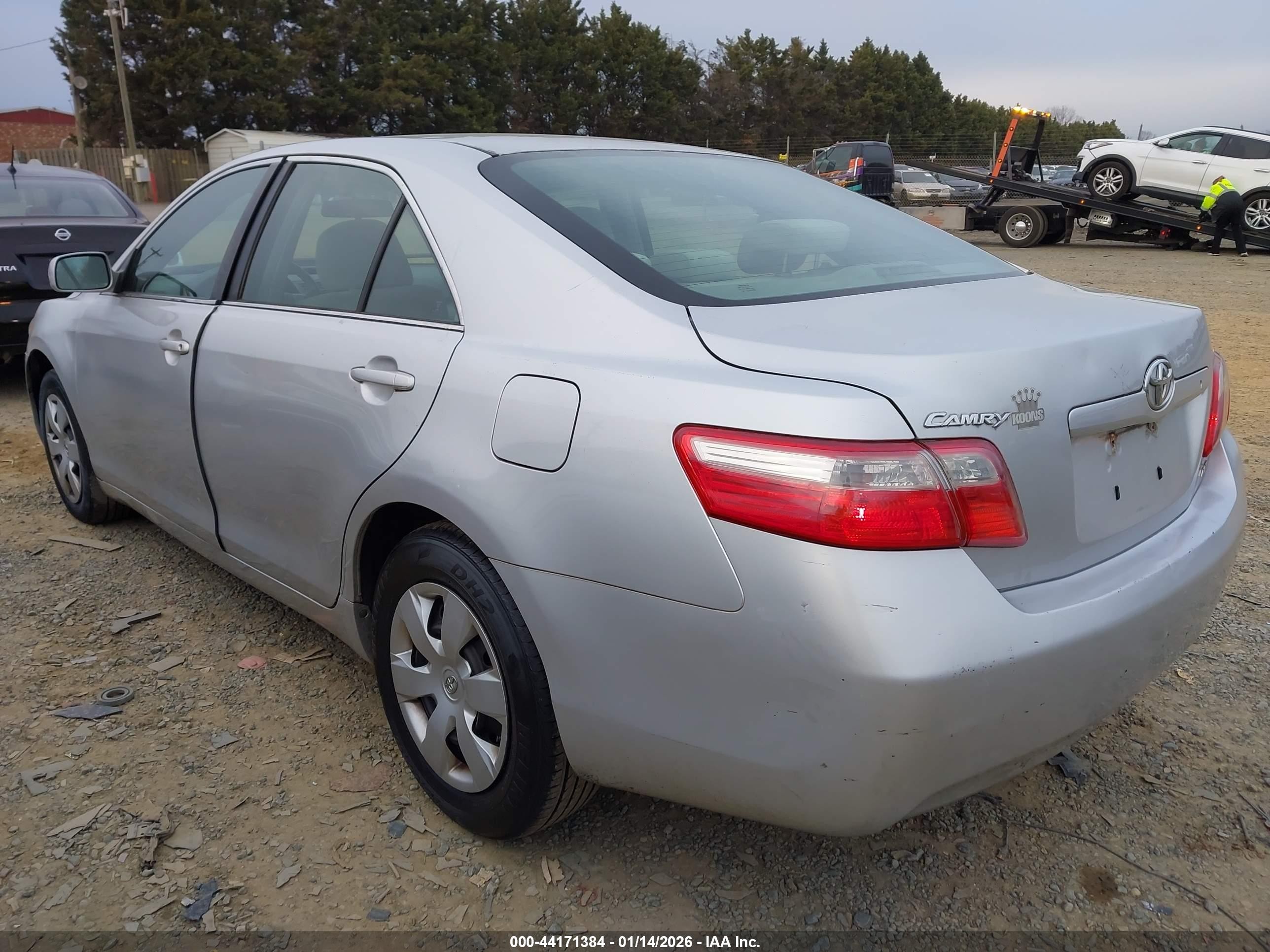 2009 Toyota Camry Le Silver vin: 4T1BE46K19U349549