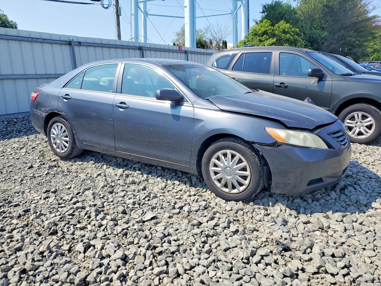 2009 Toyota Camry Le Gray vin: 4T1BE46K19U376119