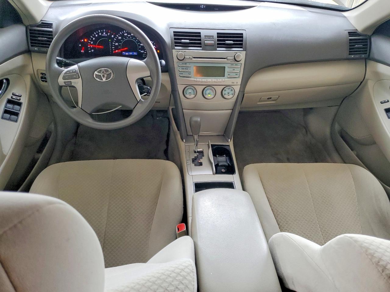 2009 Toyota Camry Le Tan vin: 4T1BE46K19U381661