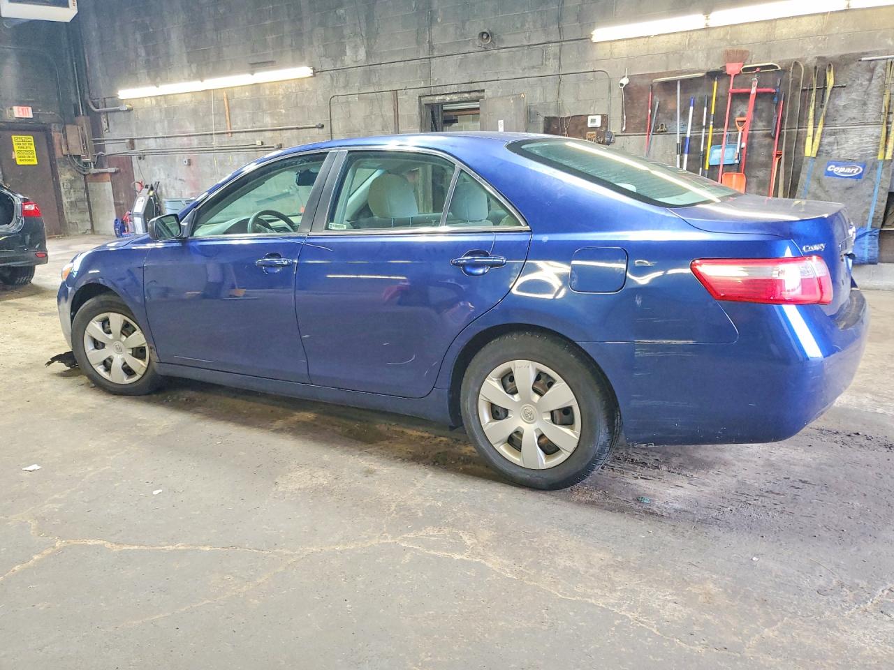 2009 Toyota Camry Base Blue vin: 4T1BE46K19U400614