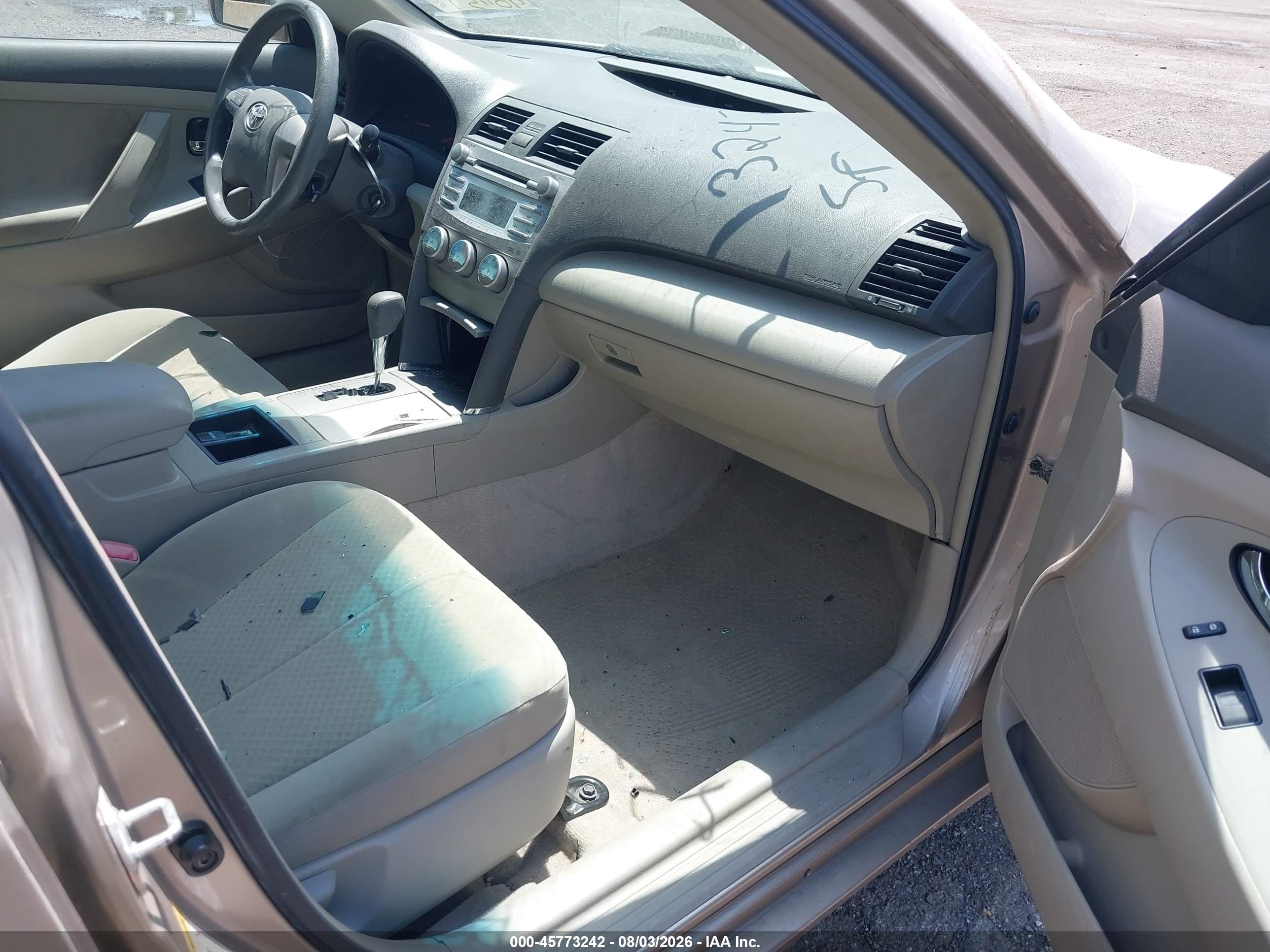 2009 Toyota Camry Gold vin: 4T1BE46K19U404601