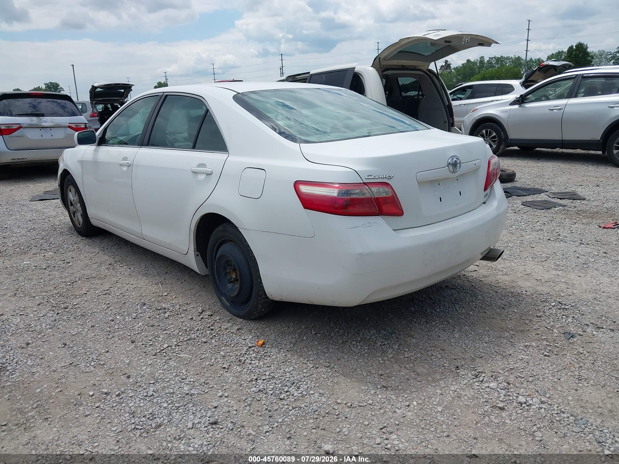 2009 Toyota Camry Le White vin: 4T1BE46K19U807221
