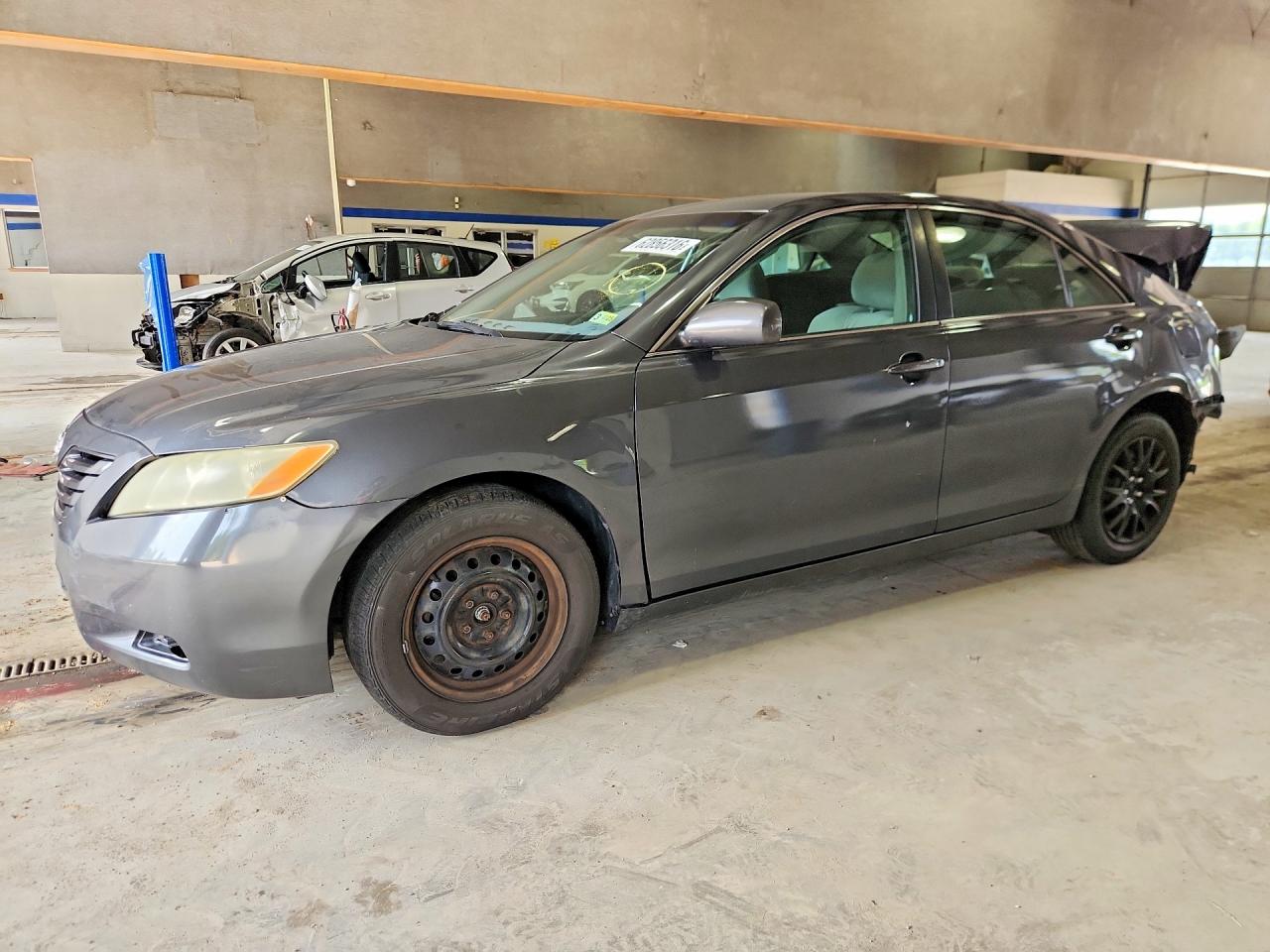2009 Toyota Camry Le Gray vin: 4T1BE46K19U812080