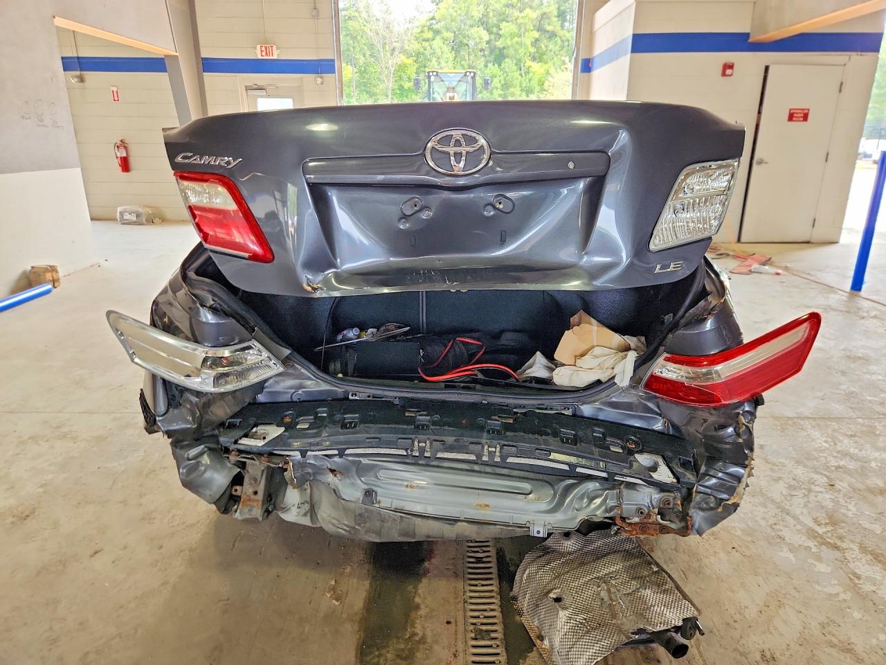 2009 Toyota Camry Le Серый vin: 4T1BE46K19U812080