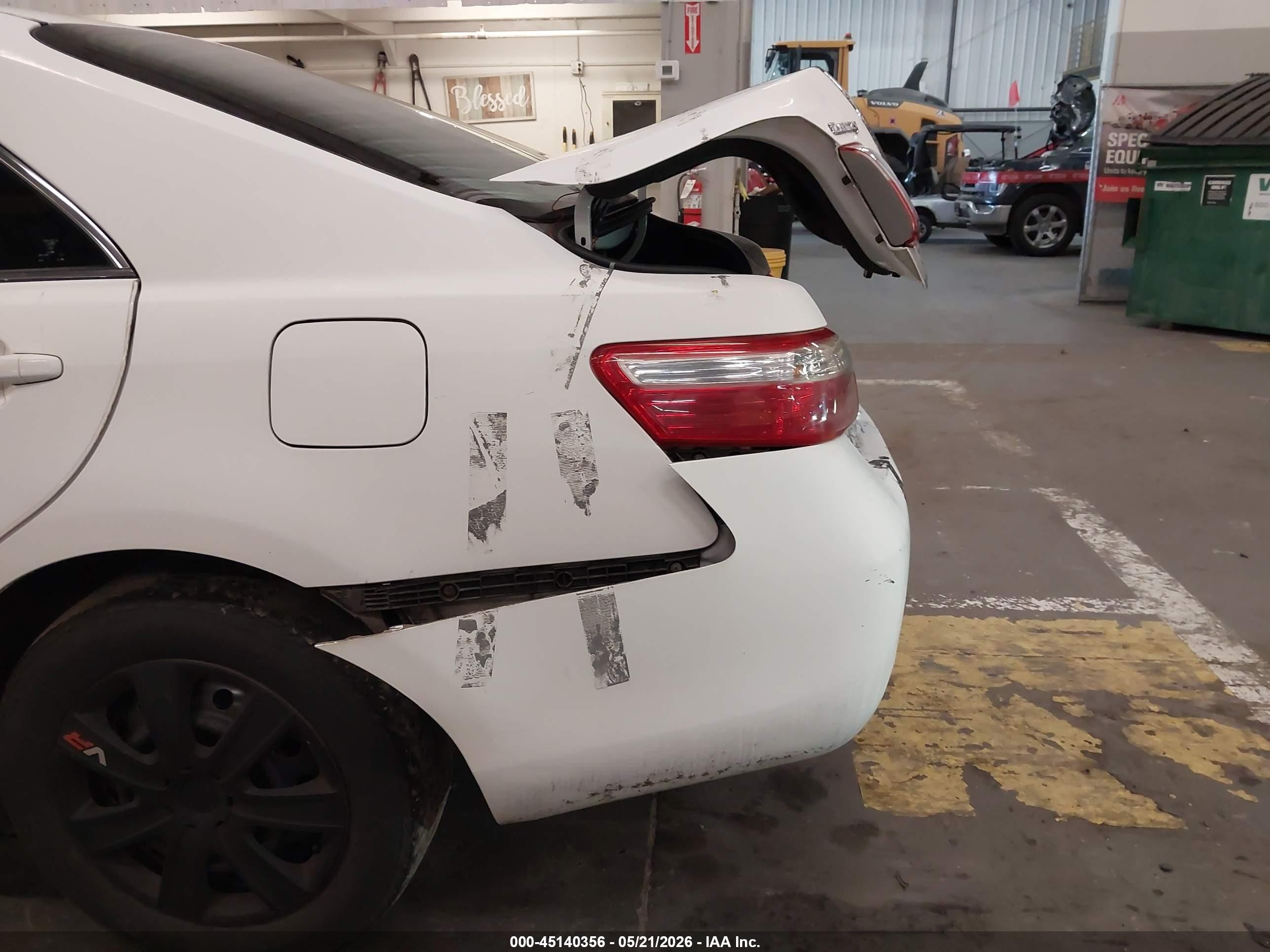 2009 Toyota Camry Le White vin: 4T1BE46K19U858623