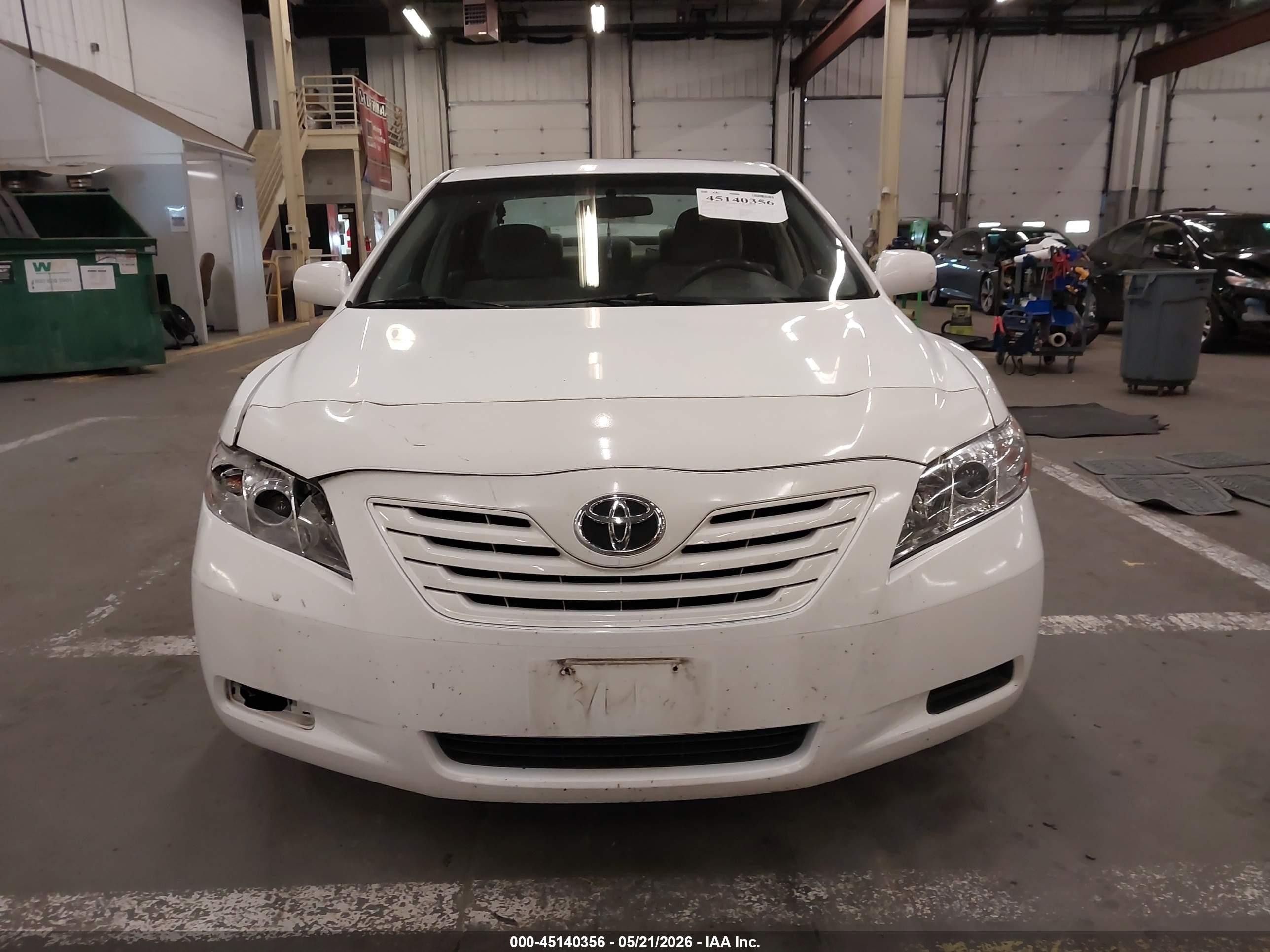 2009 Toyota Camry Le White vin: 4T1BE46K19U858623