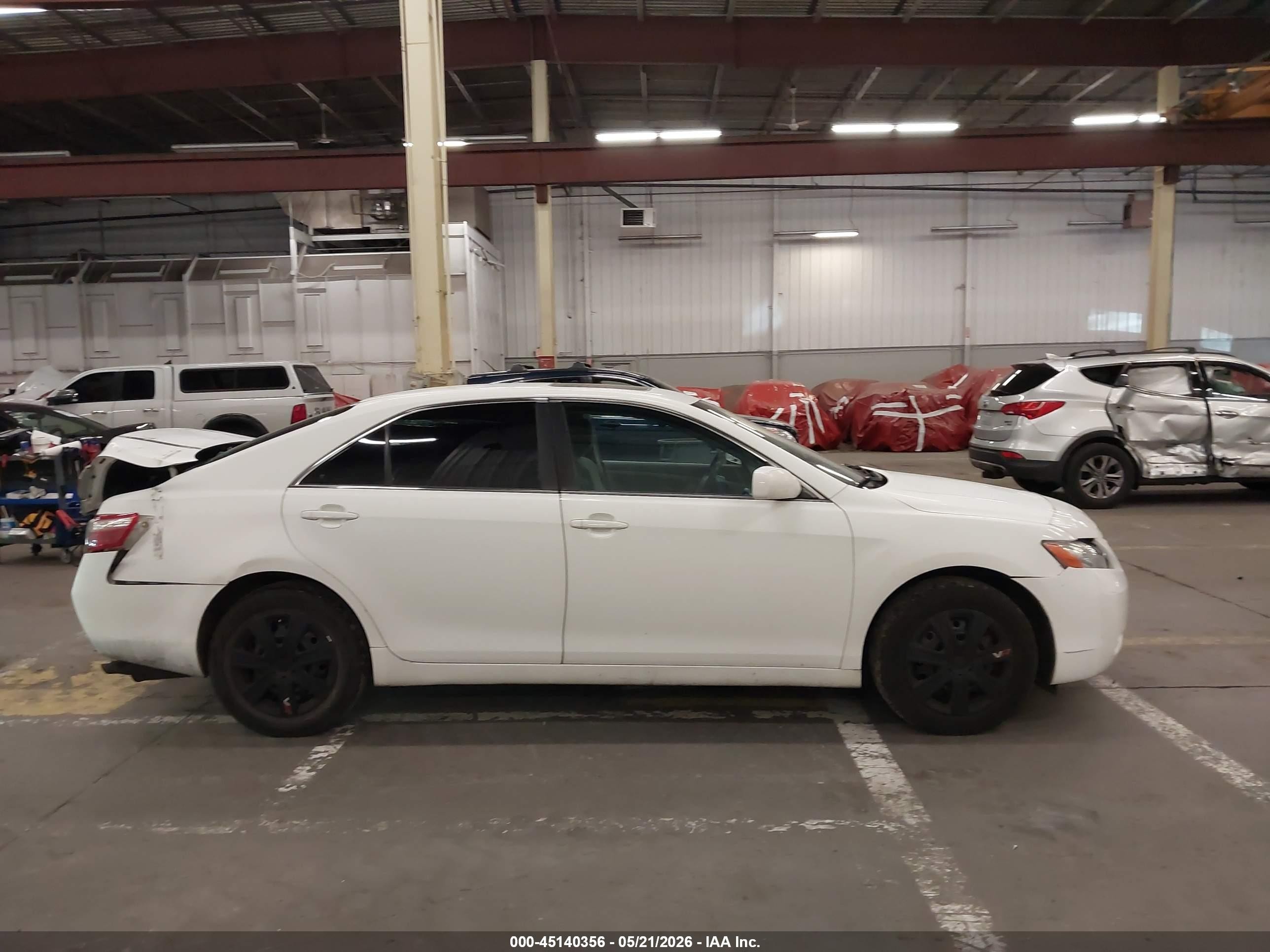 2009 Toyota Camry Le White vin: 4T1BE46K19U858623