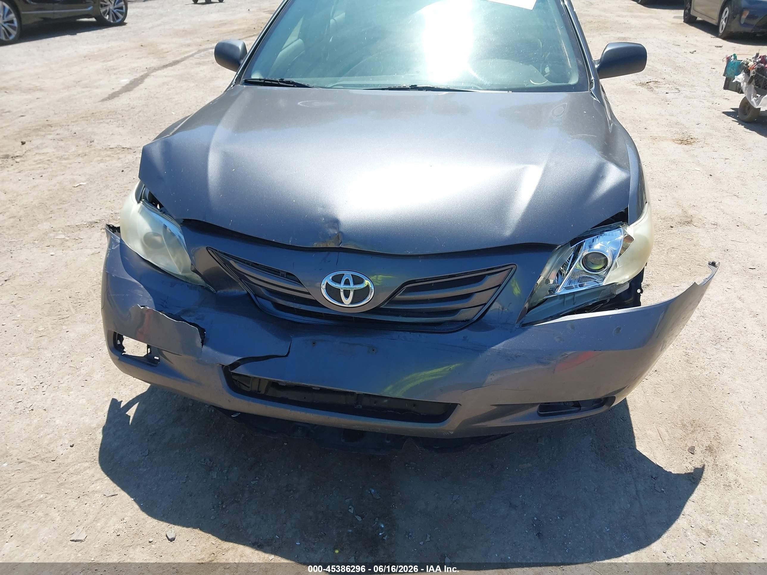 2009 Toyota Camry Le Gray vin: 4T1BE46K19U863272