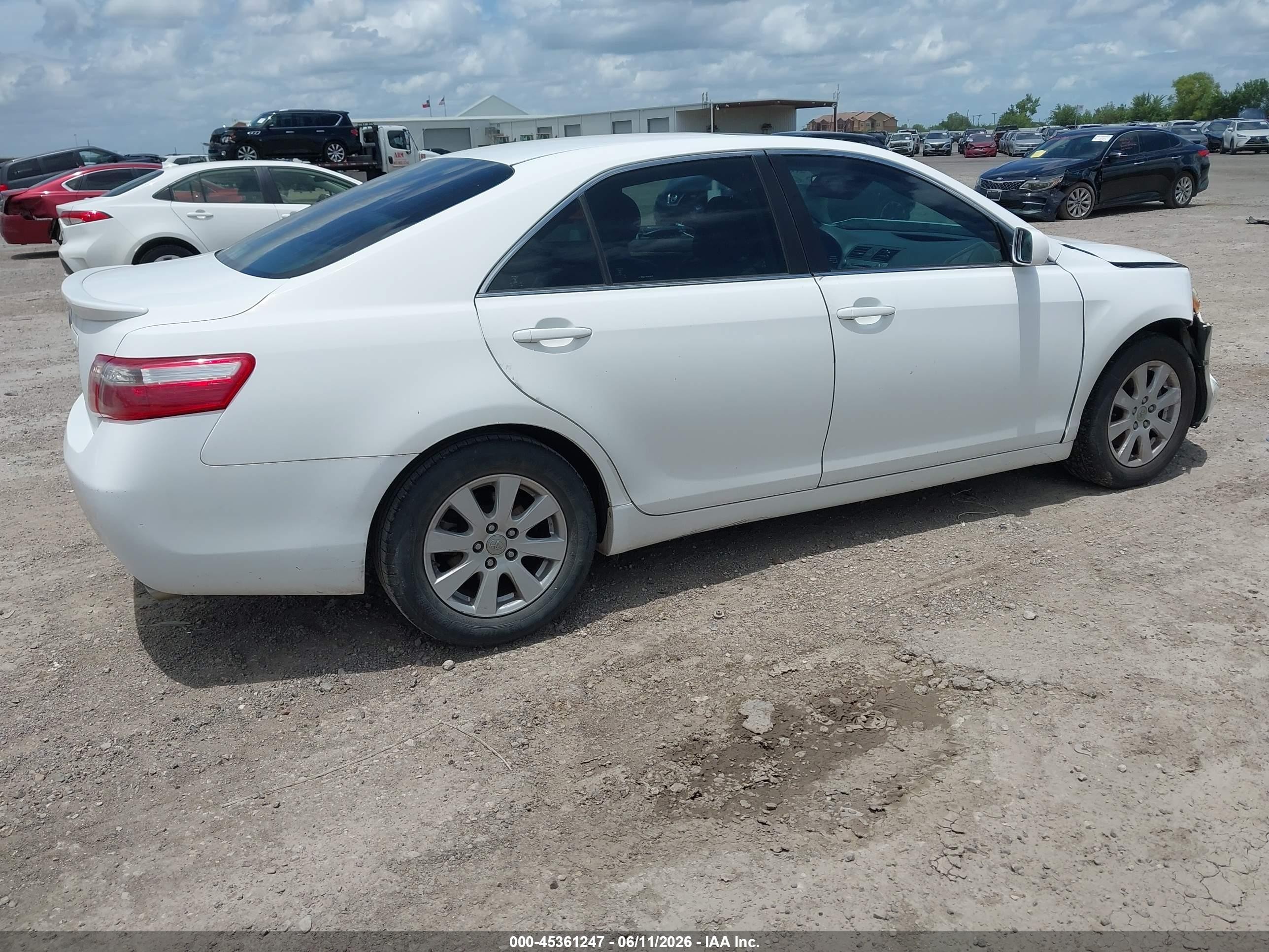 2009 Toyota Camry Xle White vin: 4T1BE46K19U869637