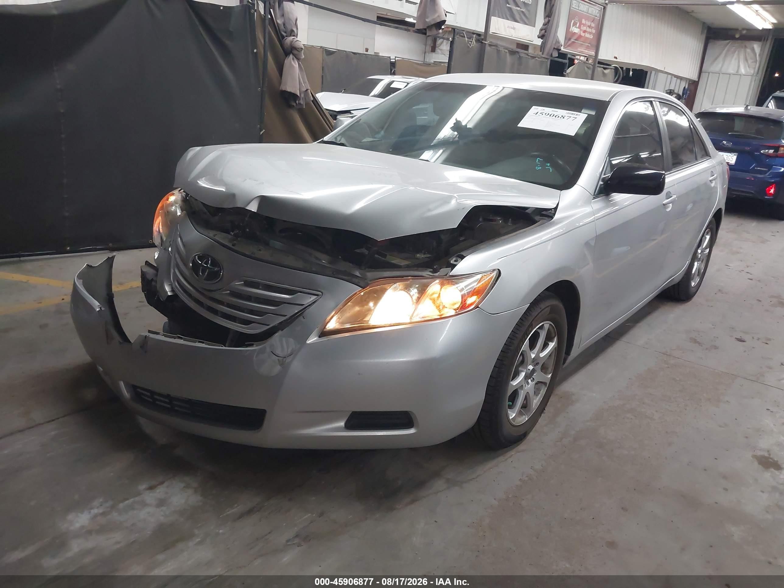 2009 Toyota Camry   Silver vin: 4T1BE46K19U890598