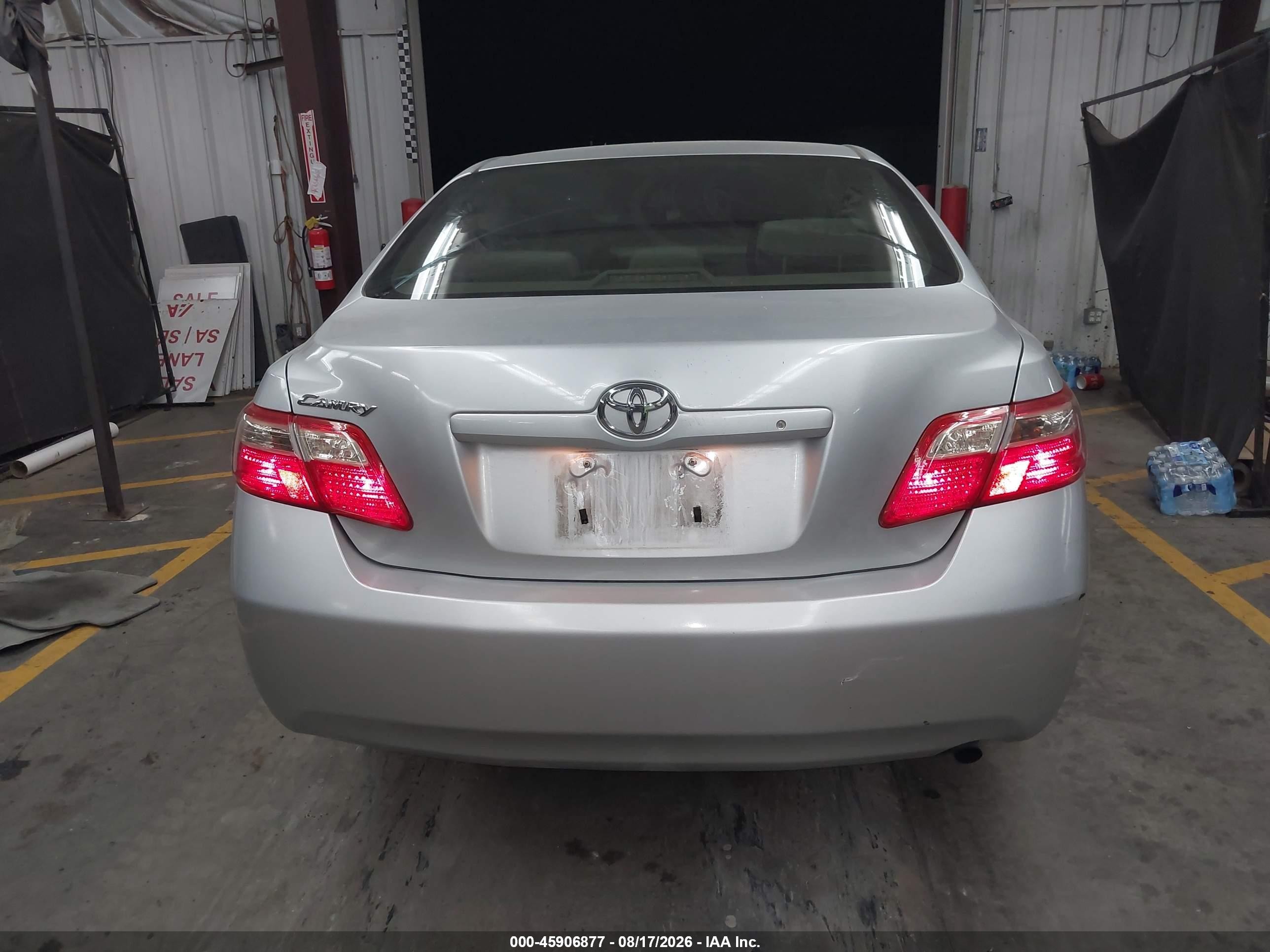 2009 Toyota Camry   Silver vin: 4T1BE46K19U890598