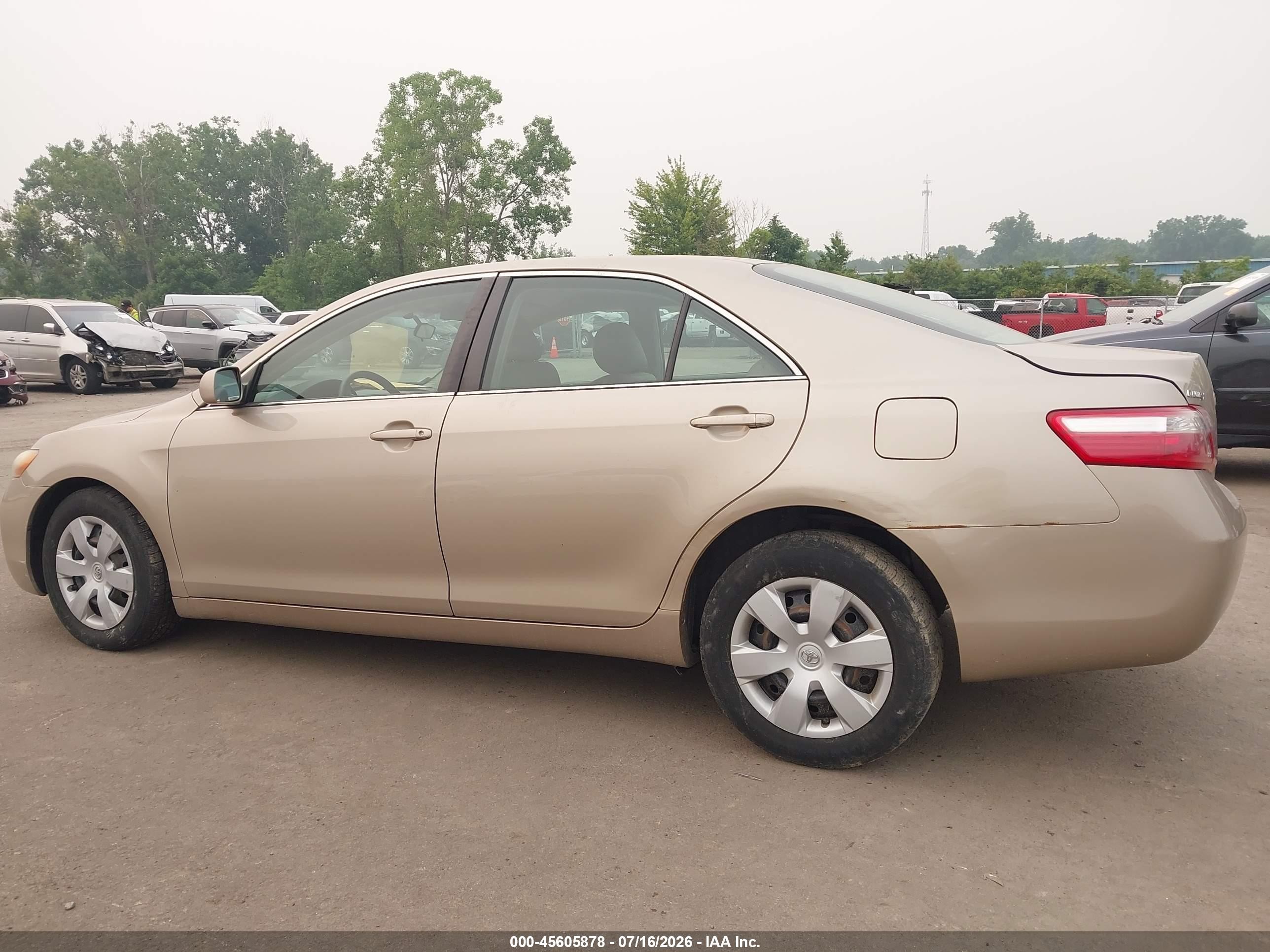 2009 Toyota Camry Le Gray vin: 4T1BE46K19U893372