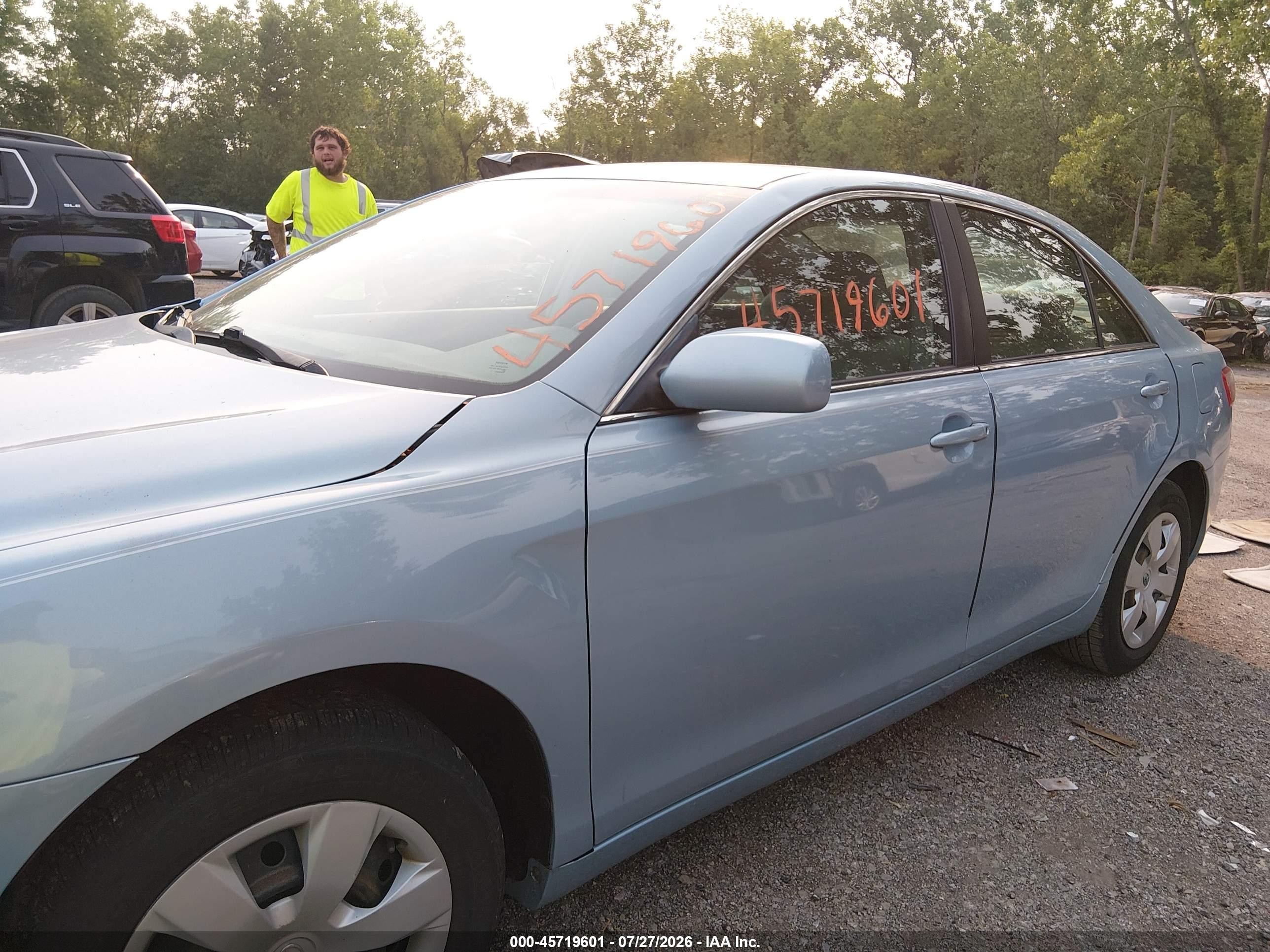 2009 Toyota Camry Le Gray vin: 4T1BE46K19U919405