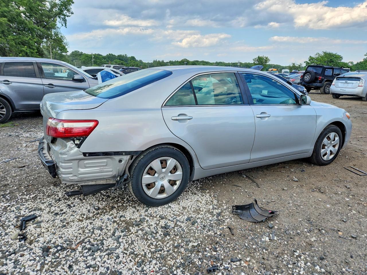 2007 Toyota Camry Le Silver vin: 4T1BE46K27U046065