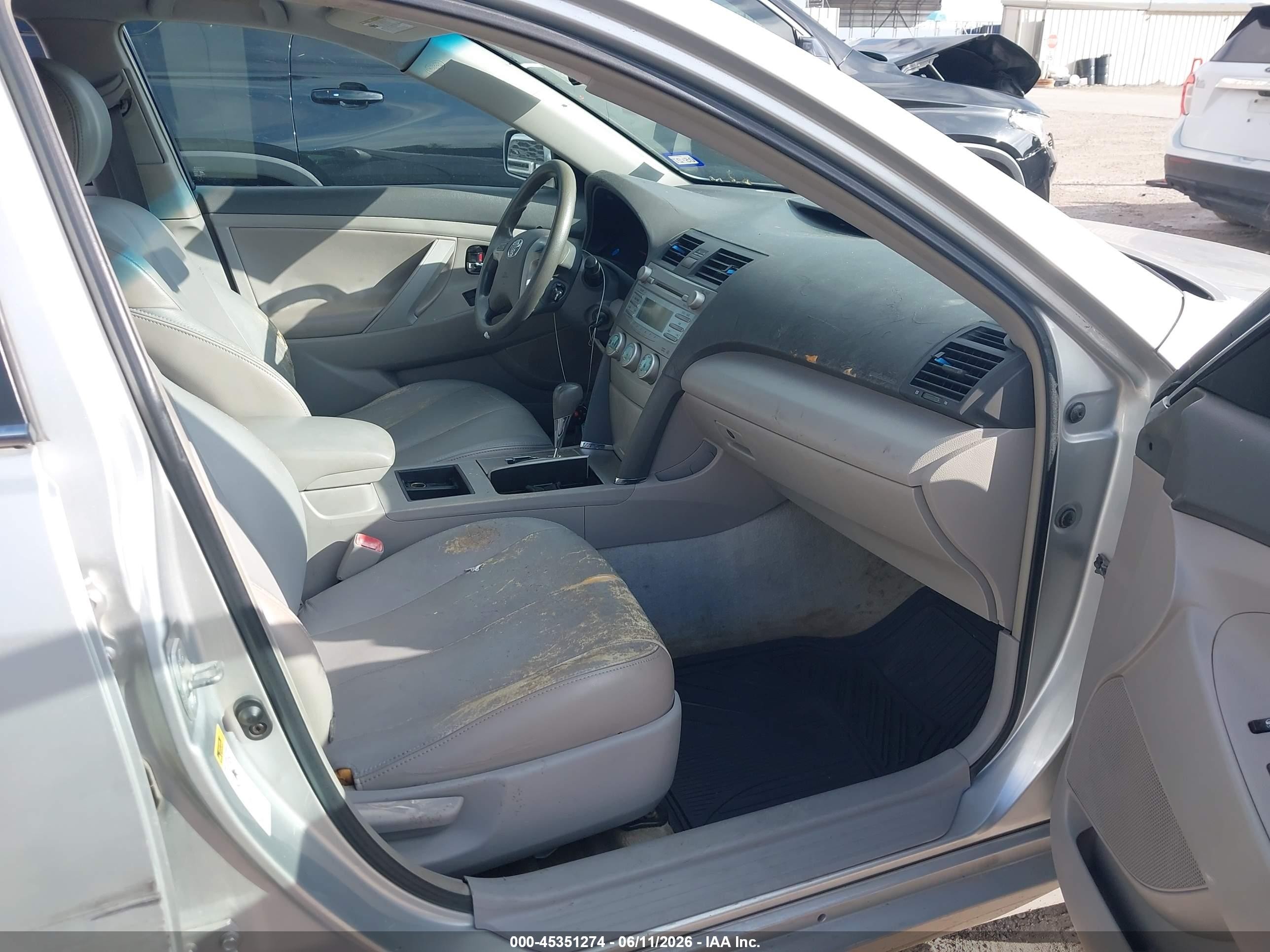 2007 Toyota Camry Le Silver vin: 4T1BE46K27U049404