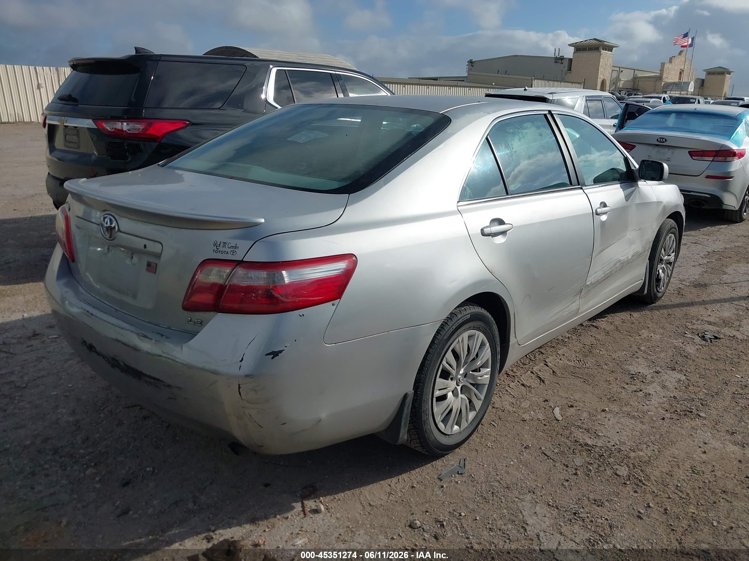 2007 Toyota Camry Le Silver vin: 4T1BE46K27U049404