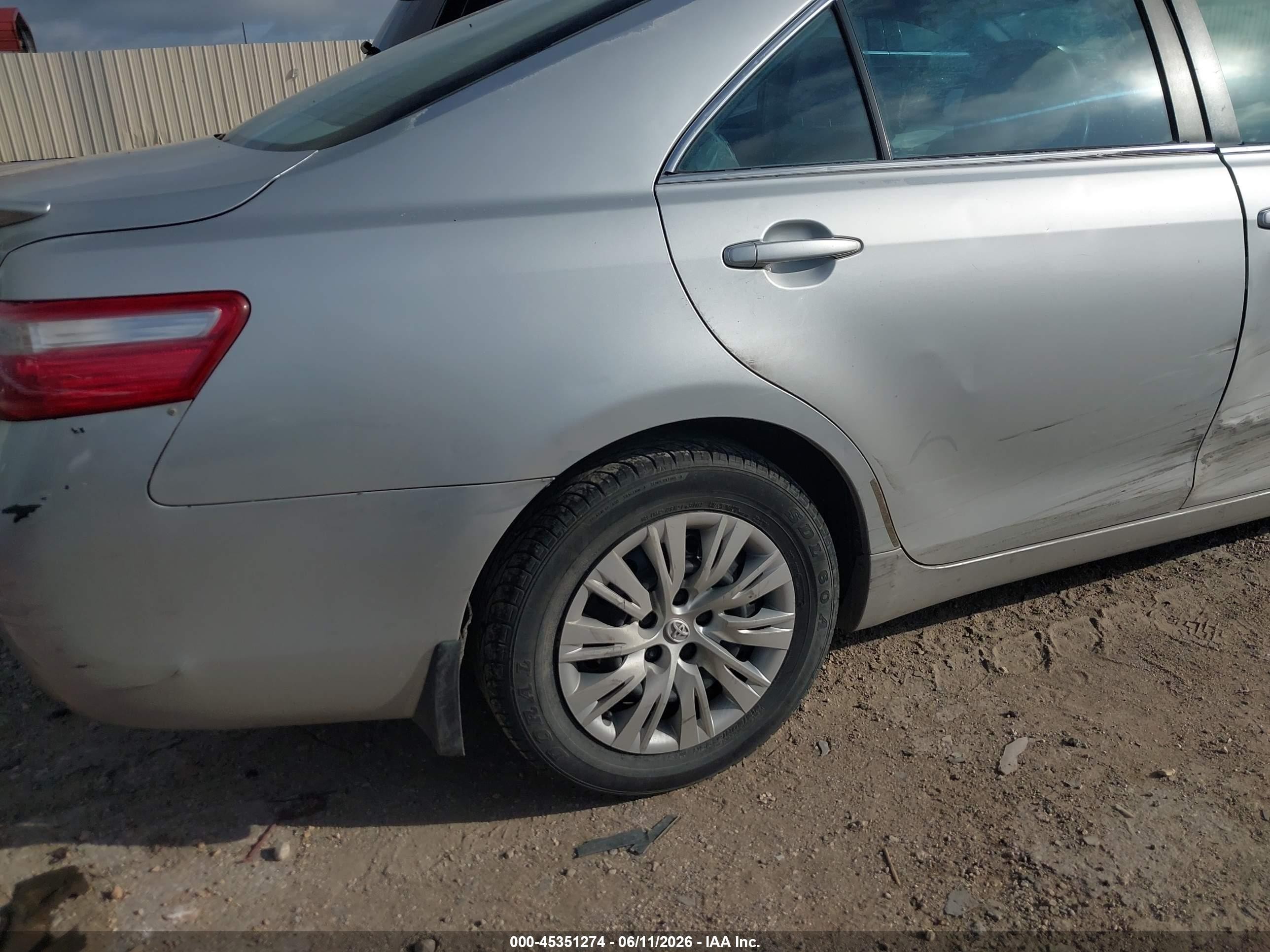 2007 Toyota Camry Le Silver vin: 4T1BE46K27U049404