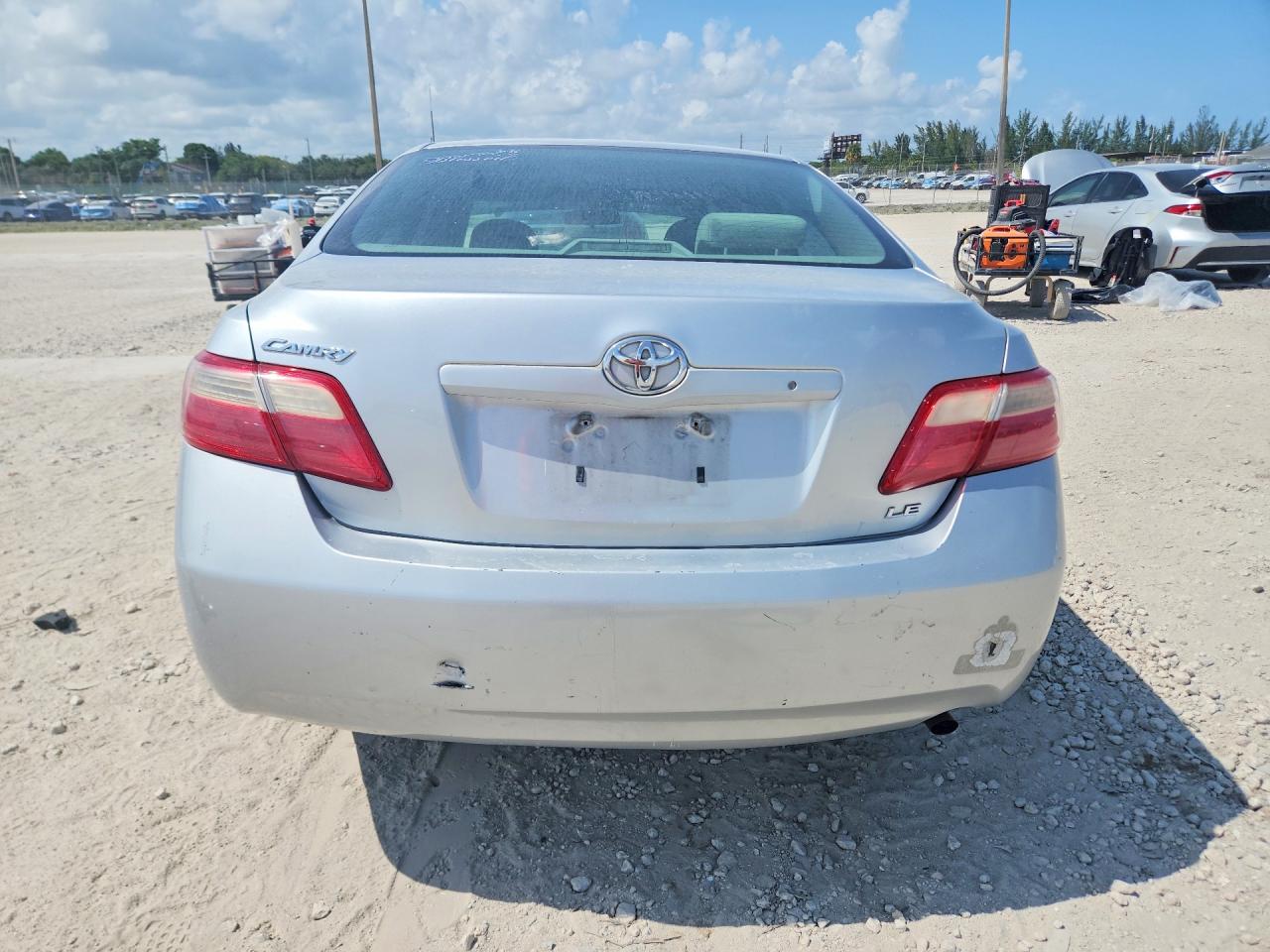 2007 Toyota Camry Le Silver vin: 4T1BE46K27U057941