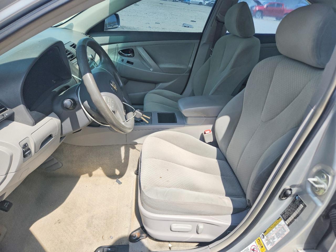 2007 Toyota Camry Le Silver vin: 4T1BE46K27U057941