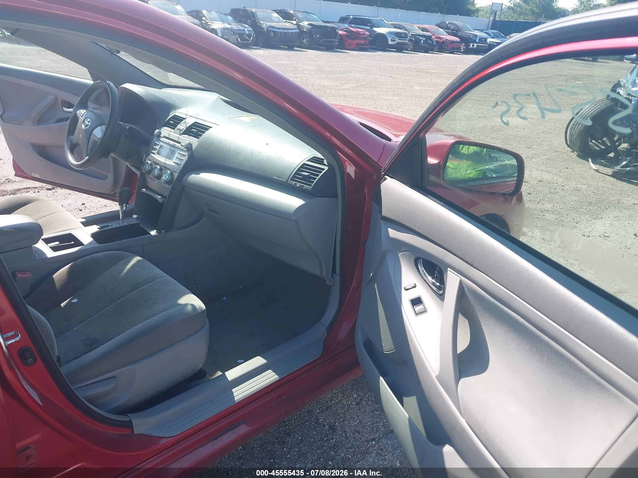 2007 Toyota Camry Le Красный vin: 4T1BE46K27U079440
