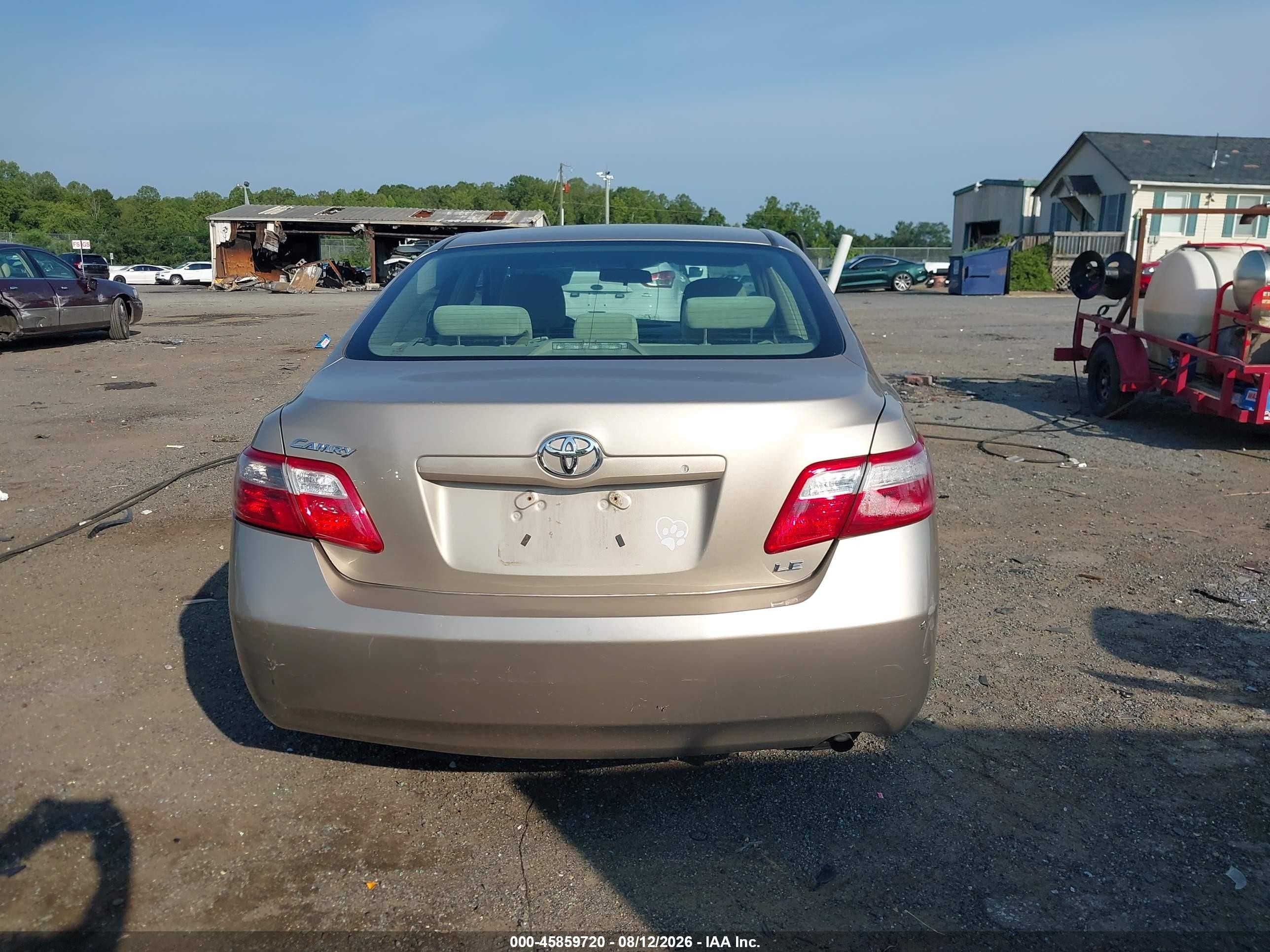 2007 Toyota Camry Le Gold vin: 4T1BE46K27U141497