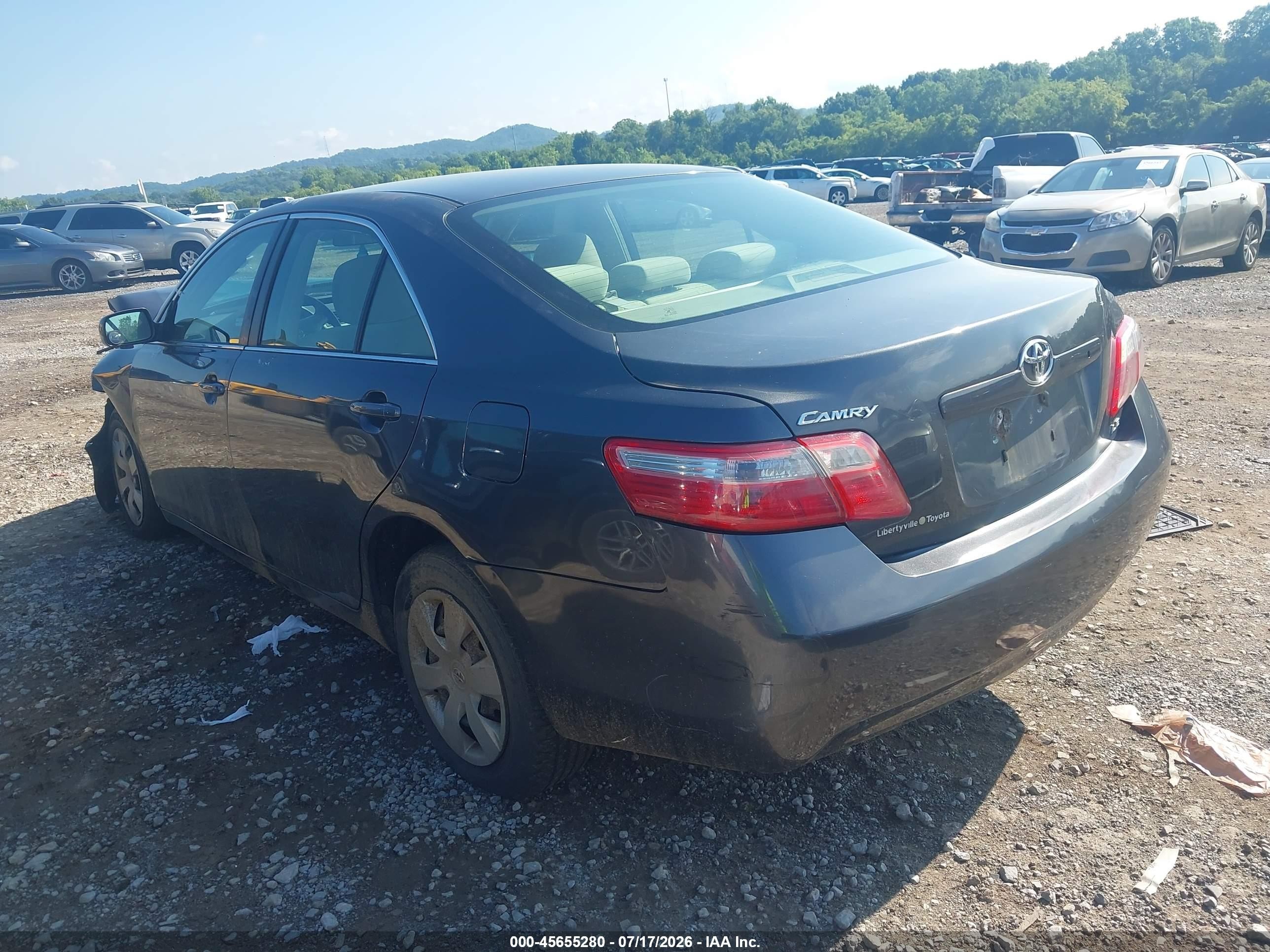 2007 Toyota Camry Le Gray vin: 4T1BE46K27U151821