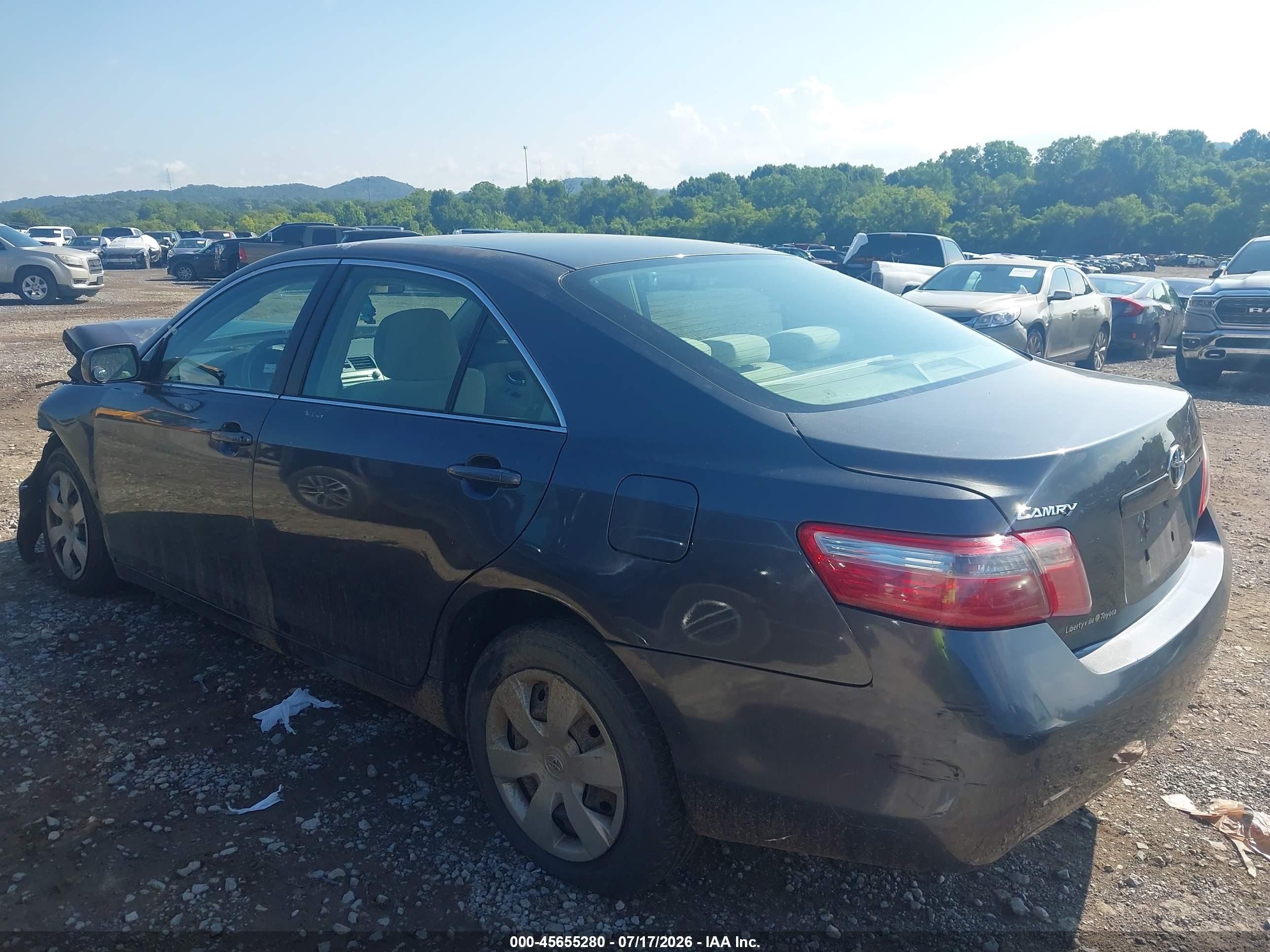 2007 Toyota Camry Le Gray vin: 4T1BE46K27U151821