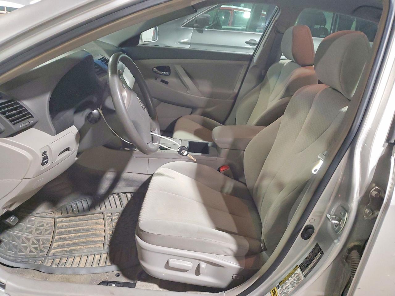 2007 Toyota Camry Le Silver vin: 4T1BE46K27U156565