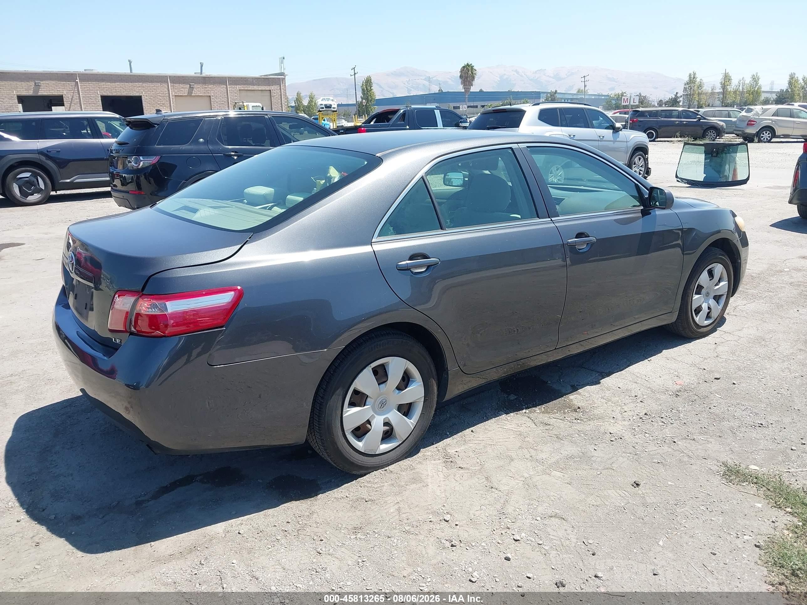 2007 Toyota Camry Le Gray vin: 4T1BE46K27U504736