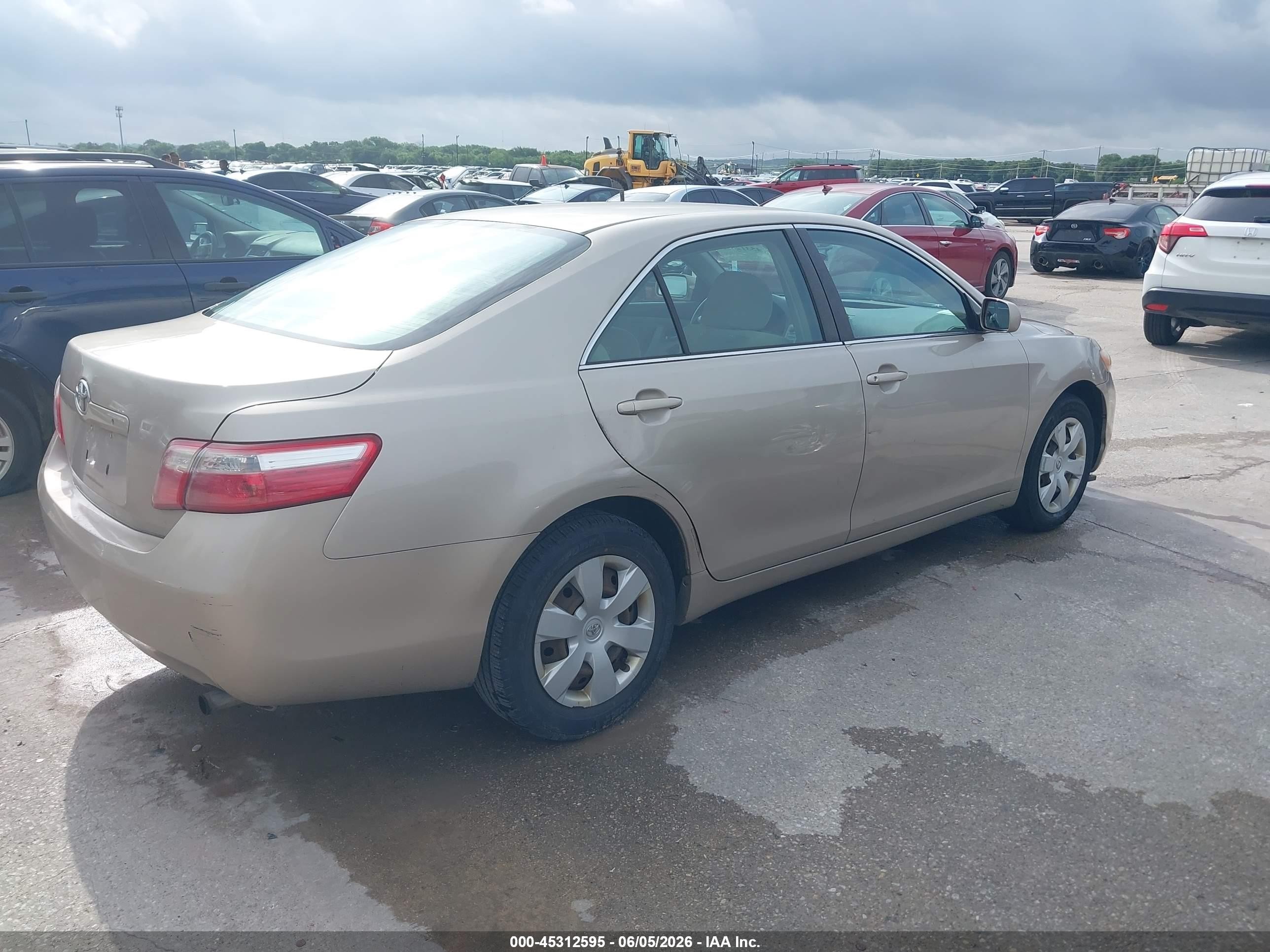 2007 Toyota Camry Ce Gold vin: 4T1BE46K27U505322